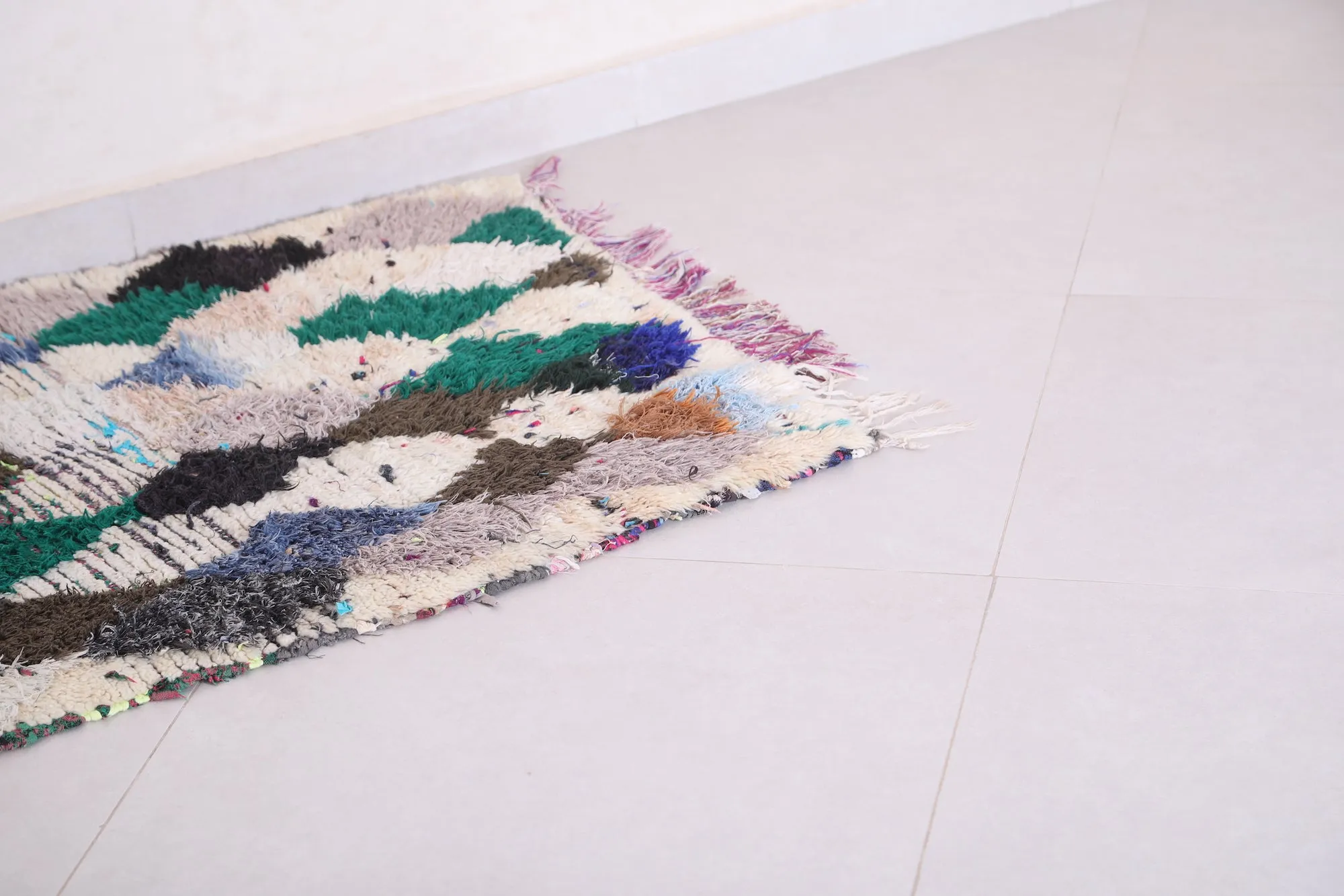 Colorful Shaggy Runner Rug 2.6 X 6.8 Feet