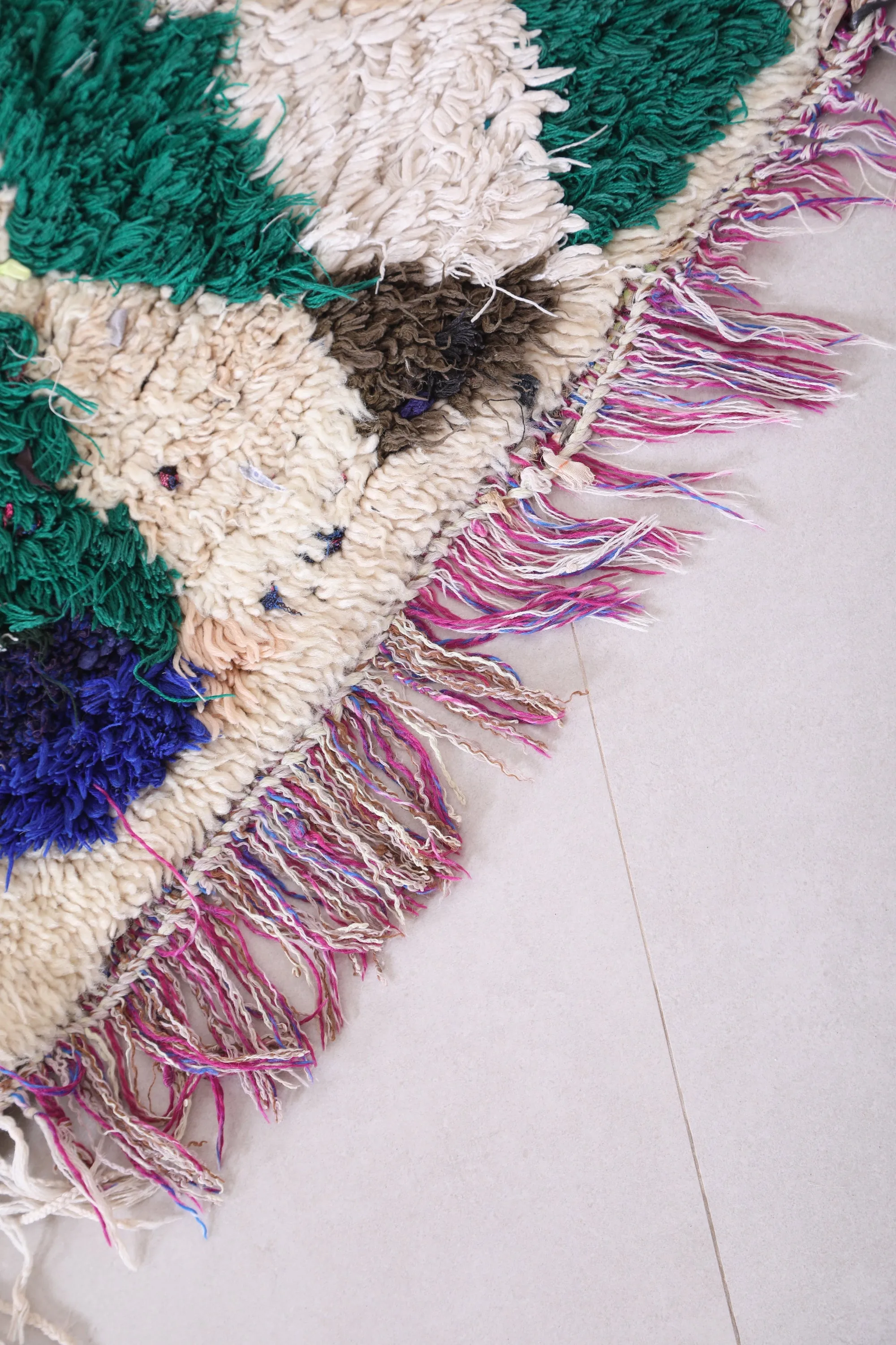 Colorful Shaggy Runner Rug 2.6 X 6.8 Feet