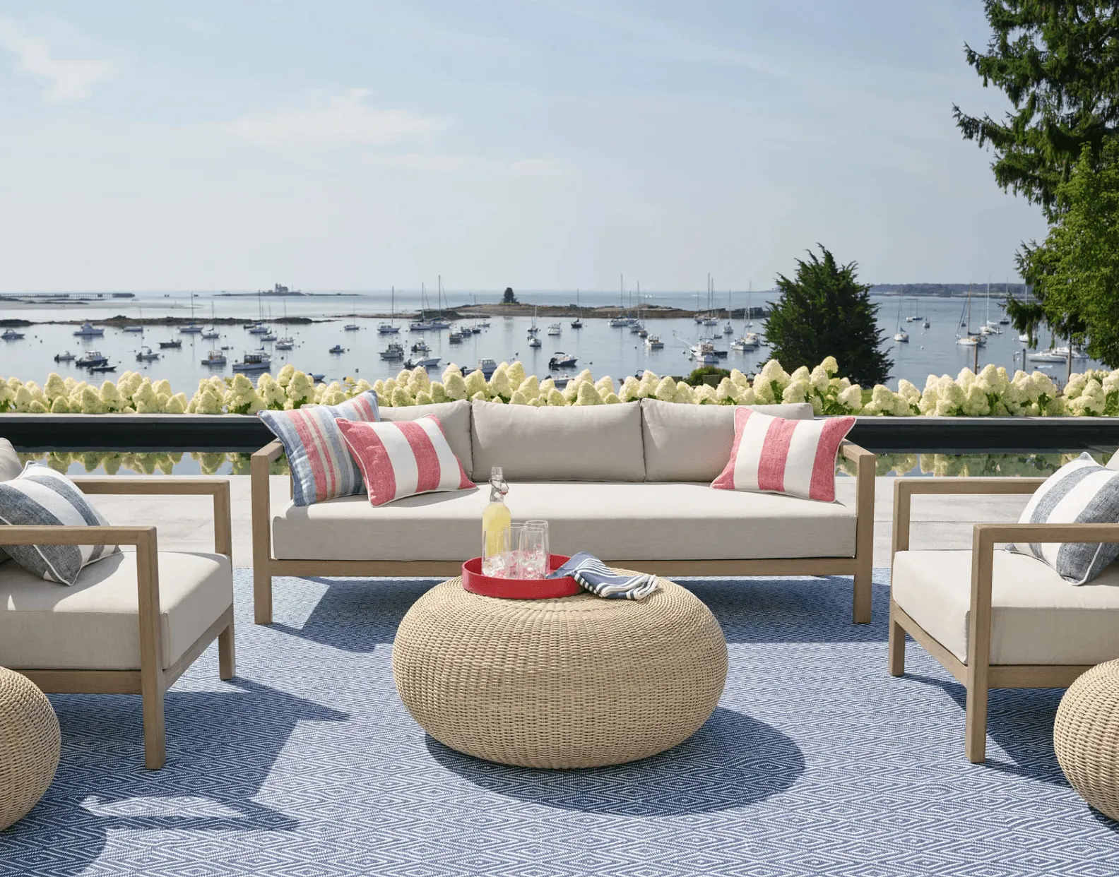 Diamond Indoor/Outdoor Rug - Denim & White