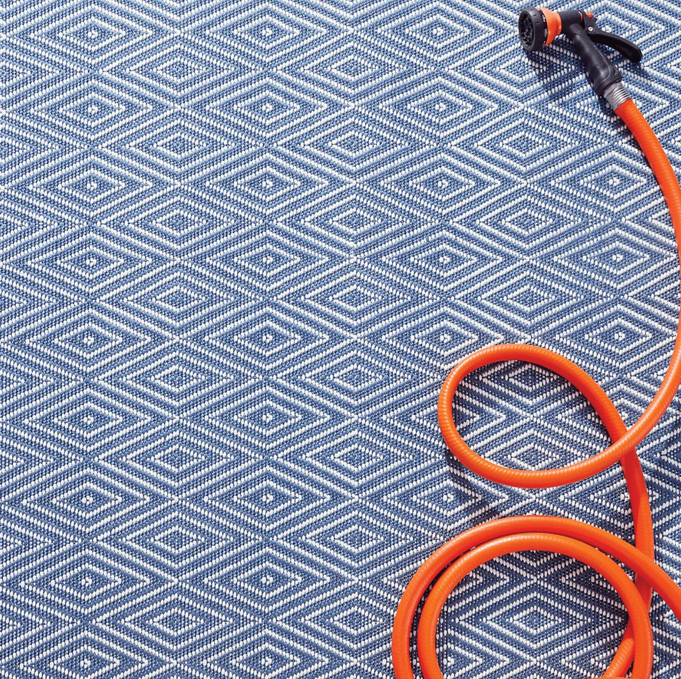 Diamond Indoor/Outdoor Rug - Denim & White