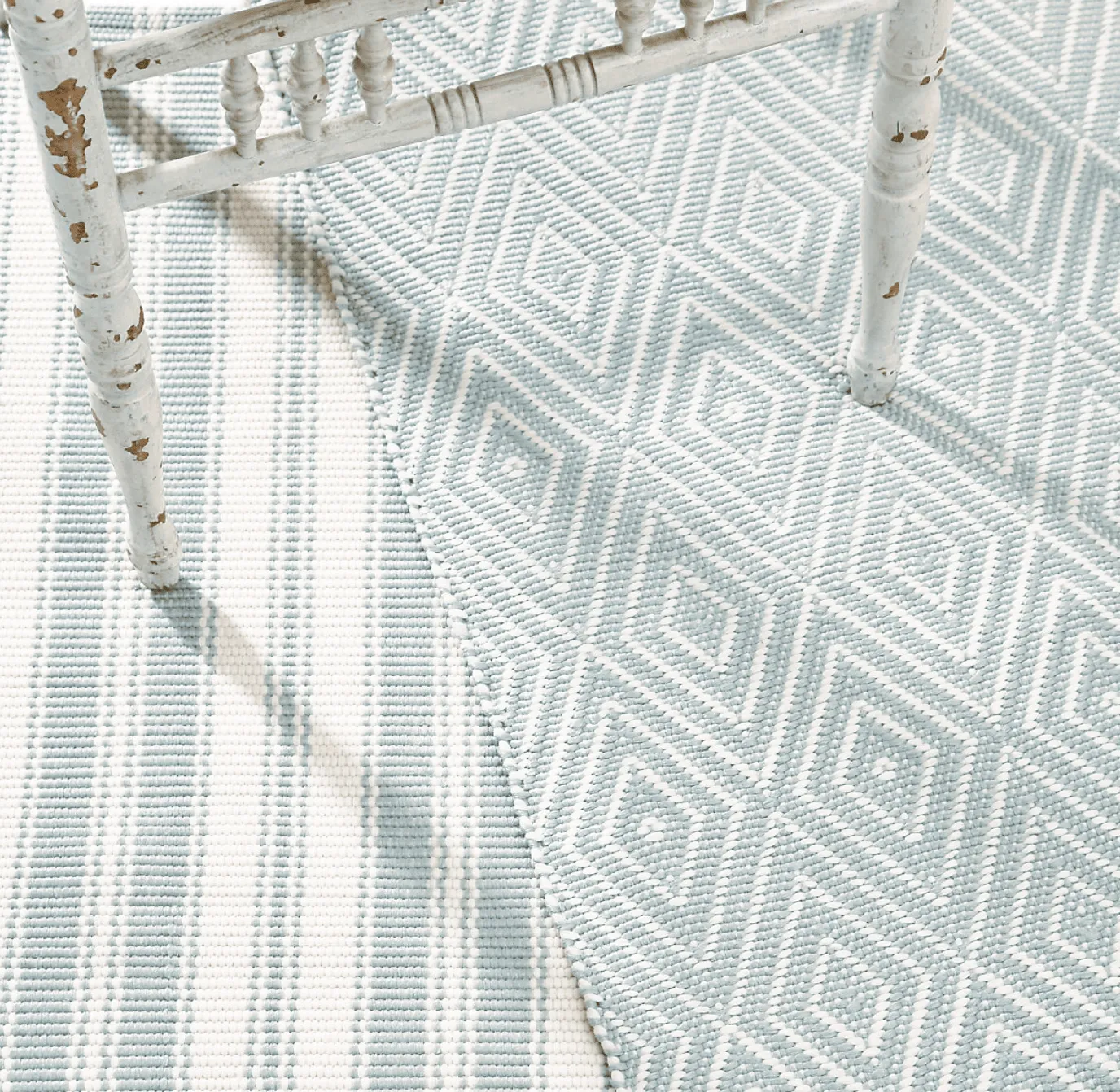 Diamond Indoor/Outdoor Rug - Light Blue & Ivory