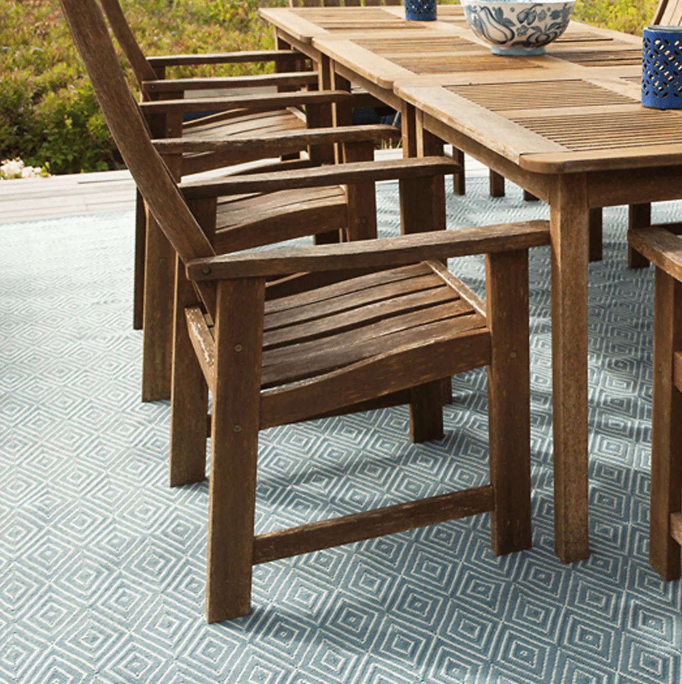 Diamond Indoor/Outdoor Rug - Slate & Light Blue