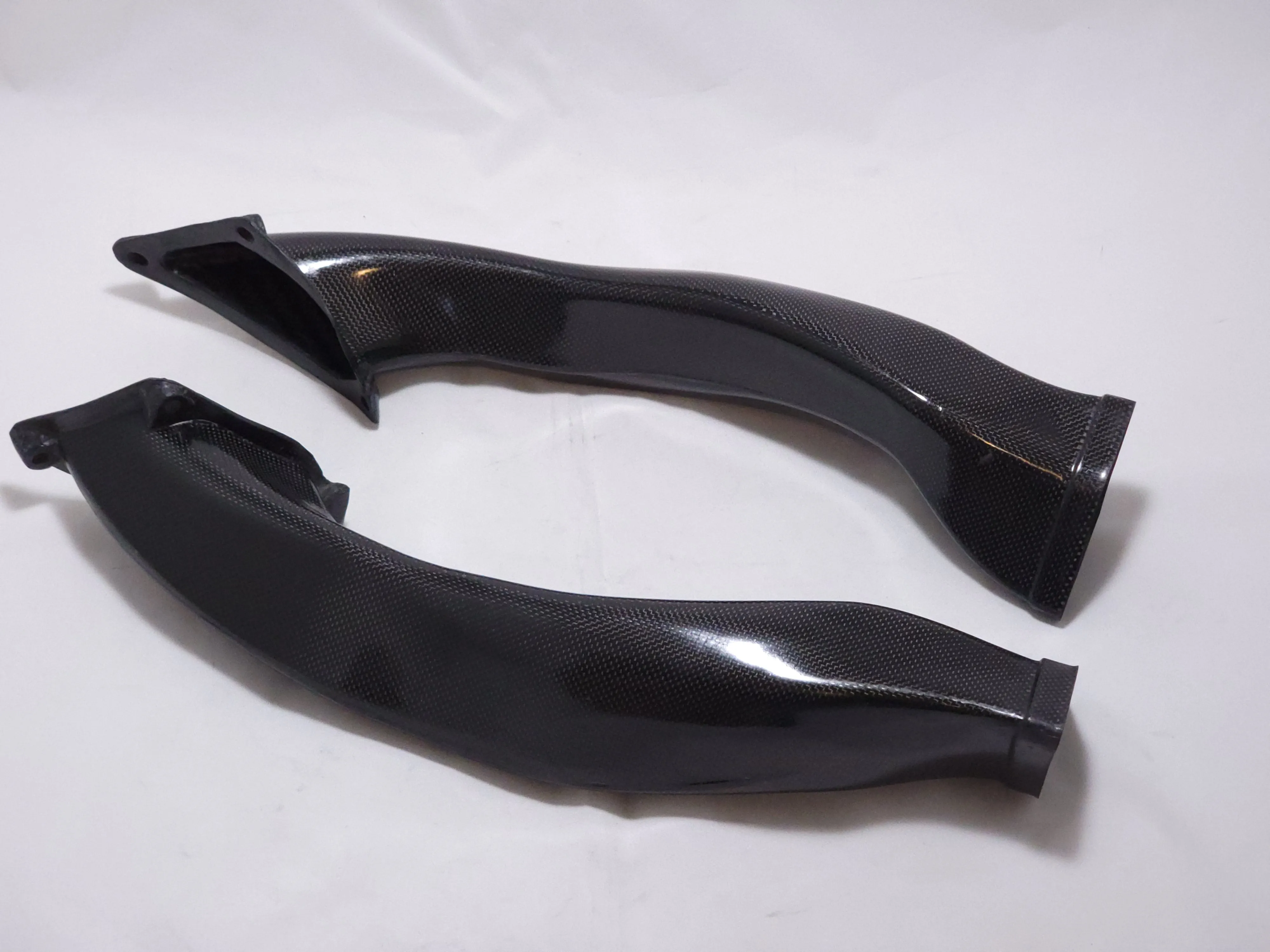 Ducati 749-999 Custom Carbon Air Tubes
