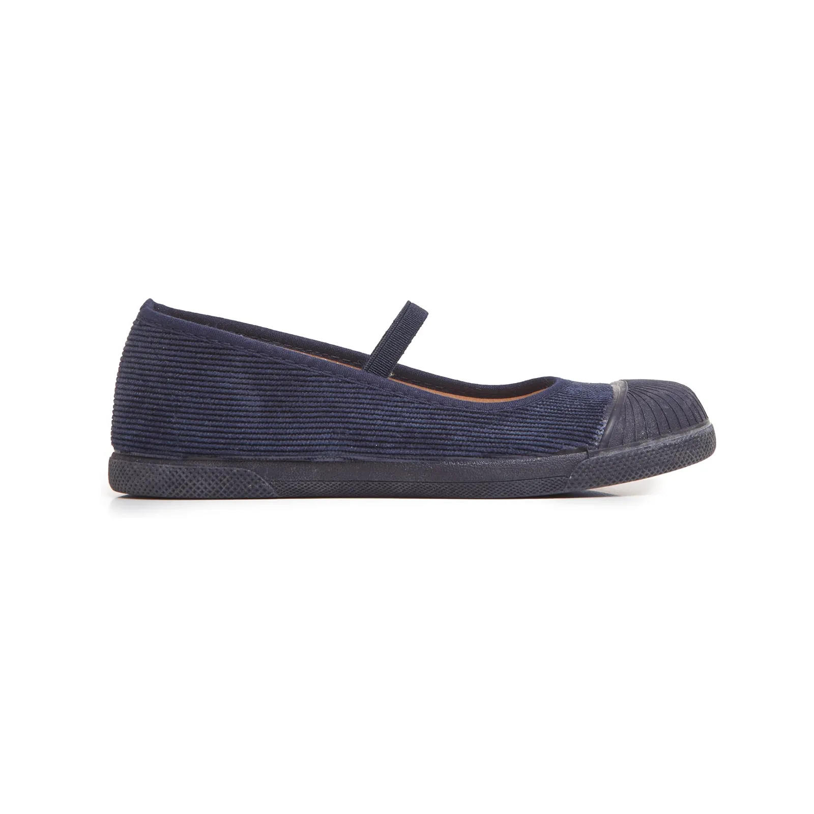 Emi Navy