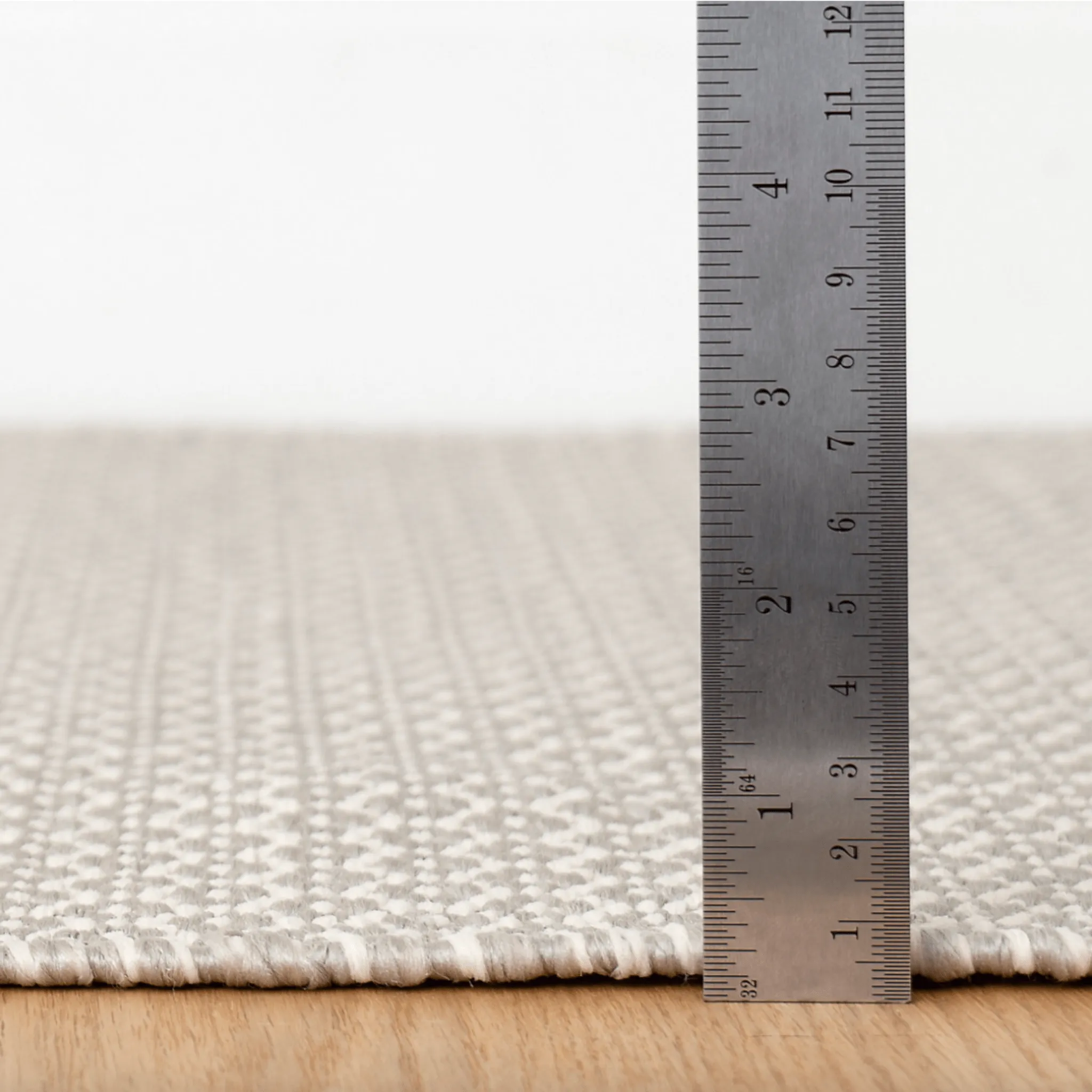 Finn Handwoven Indoor/Outdoor Rug - Platinum