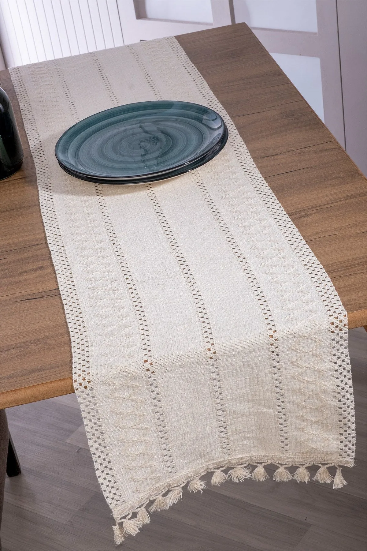 Full Laced Table Runner