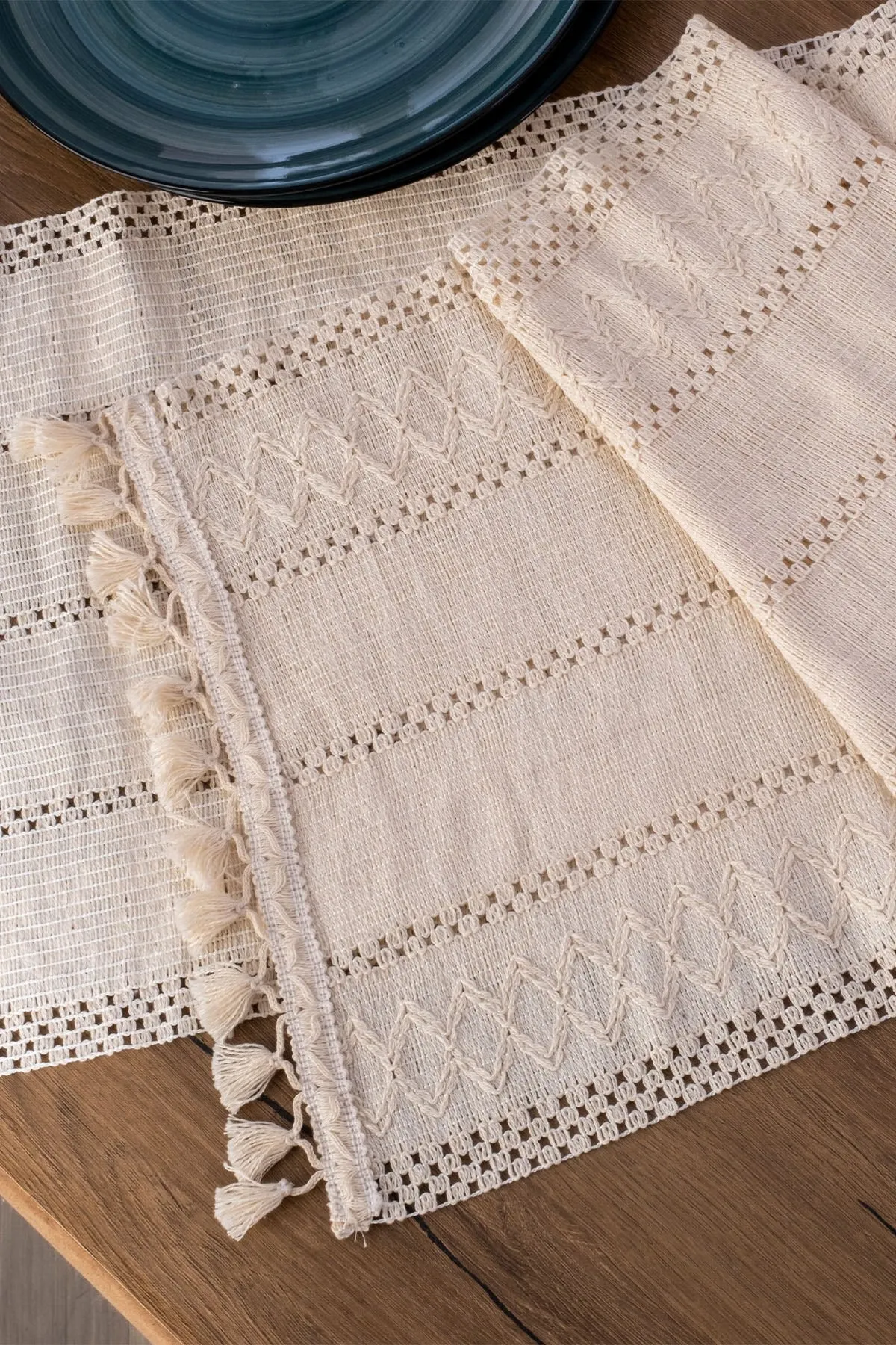 Full Laced Table Runner