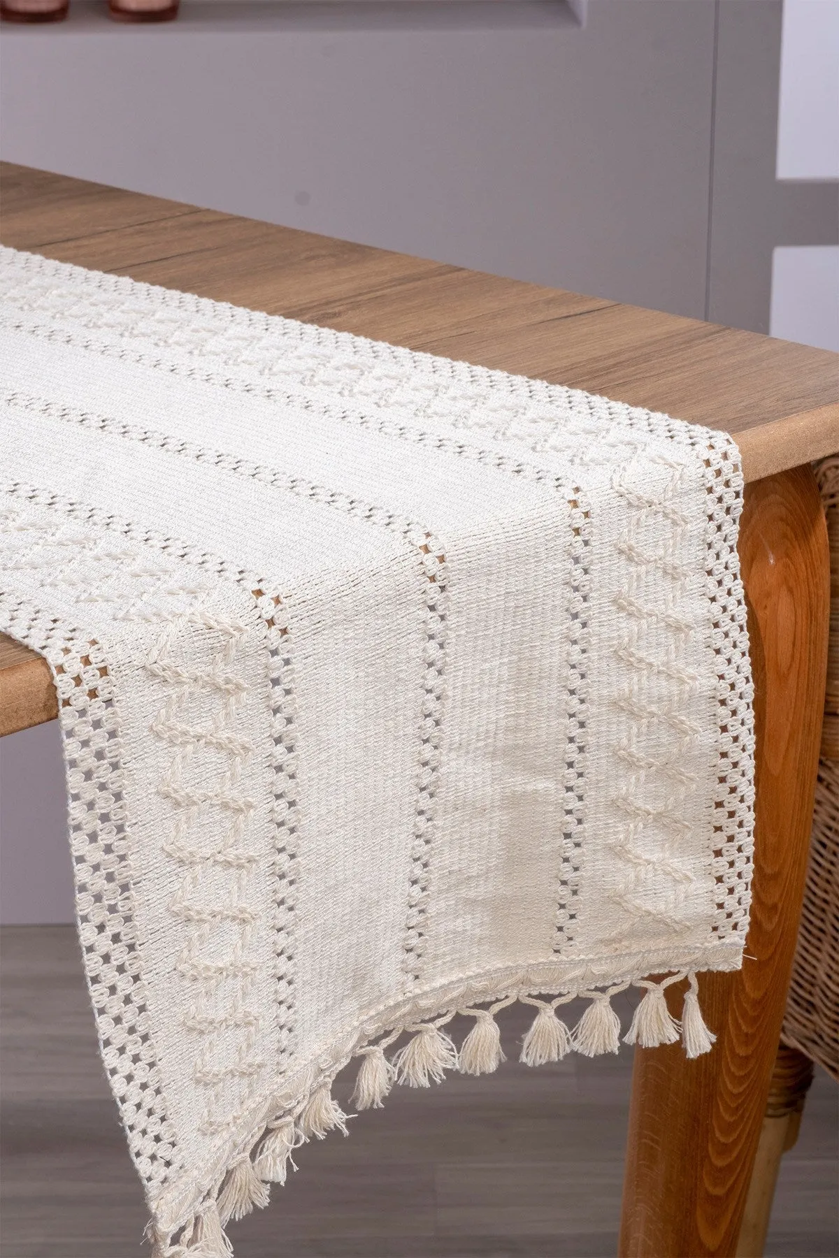 Full Laced Table Runner
