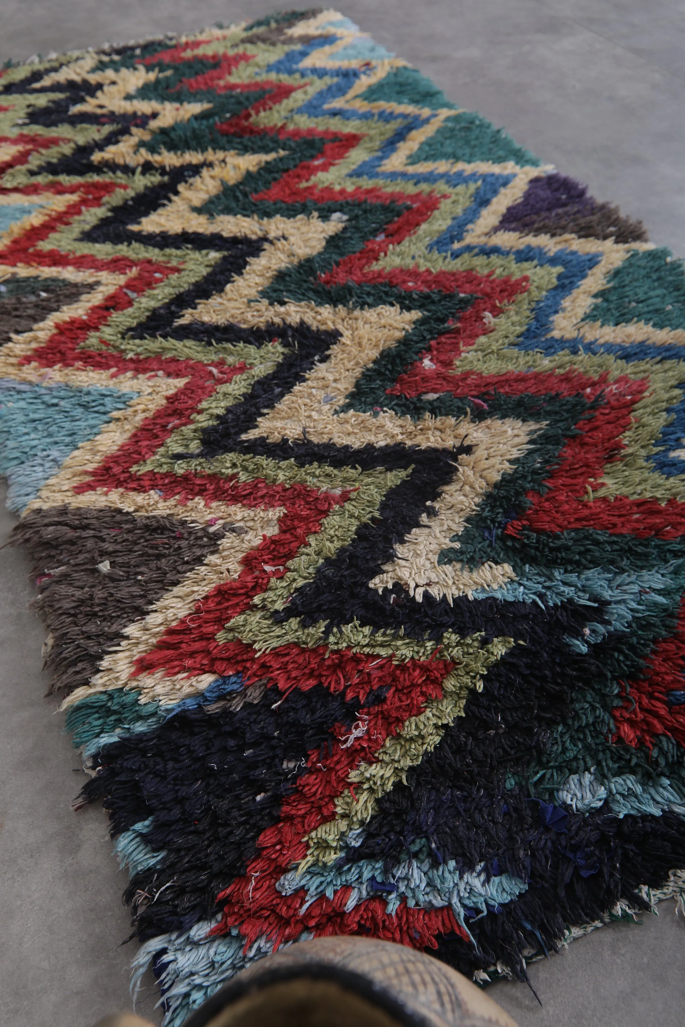 Handwoven Colorful Moroccan Rug – Unique Design | 3.2 x 6.7 FT