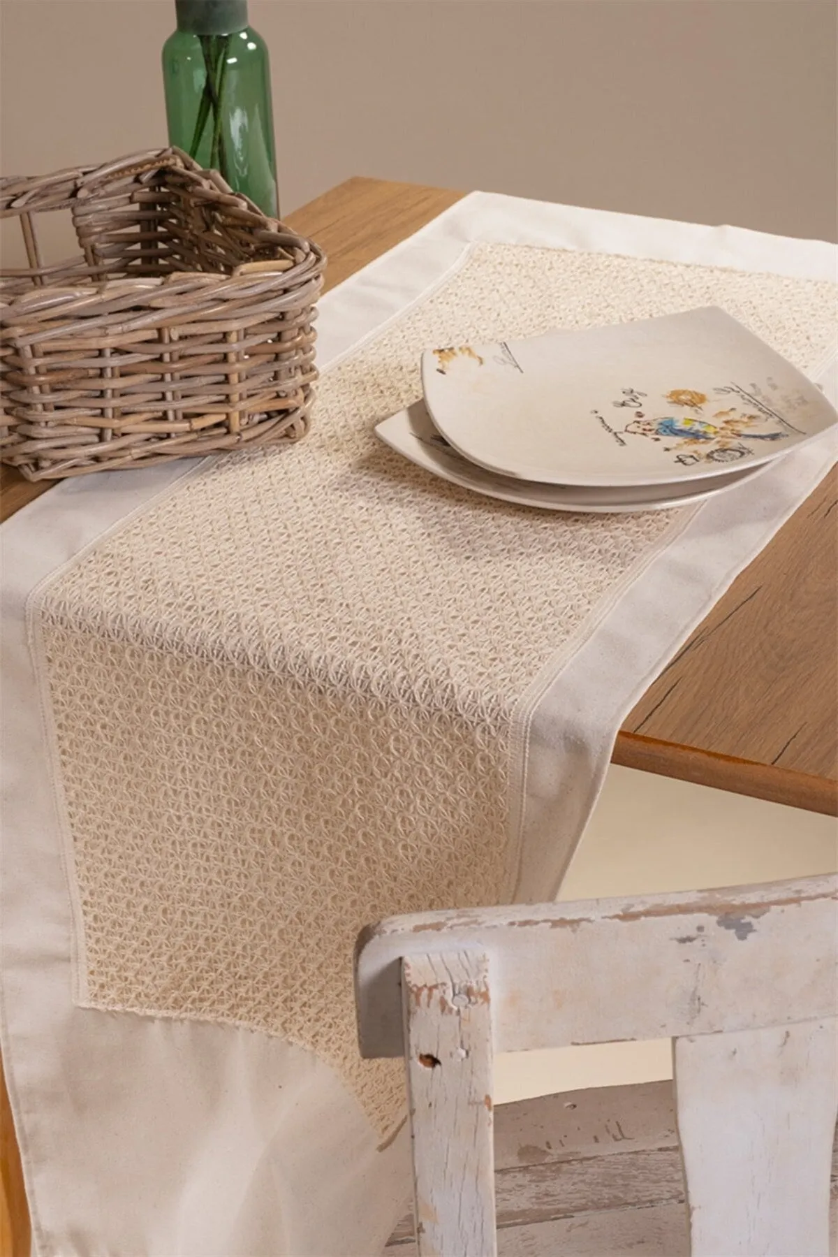 Lace Tasseled Linen Table Runner