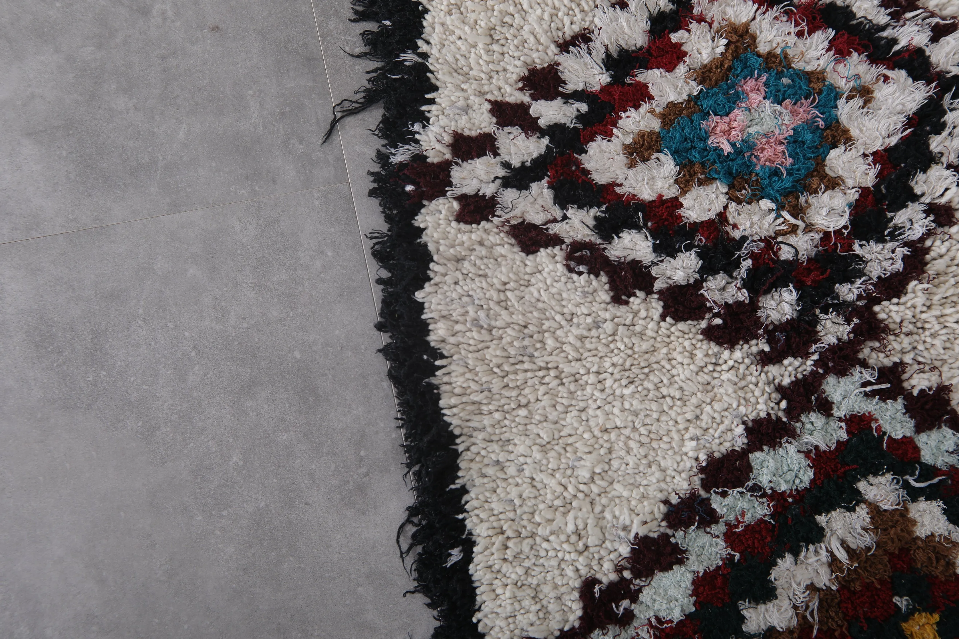 Moroccan hallway Runner Rug 2.5 X 5.6 Feet