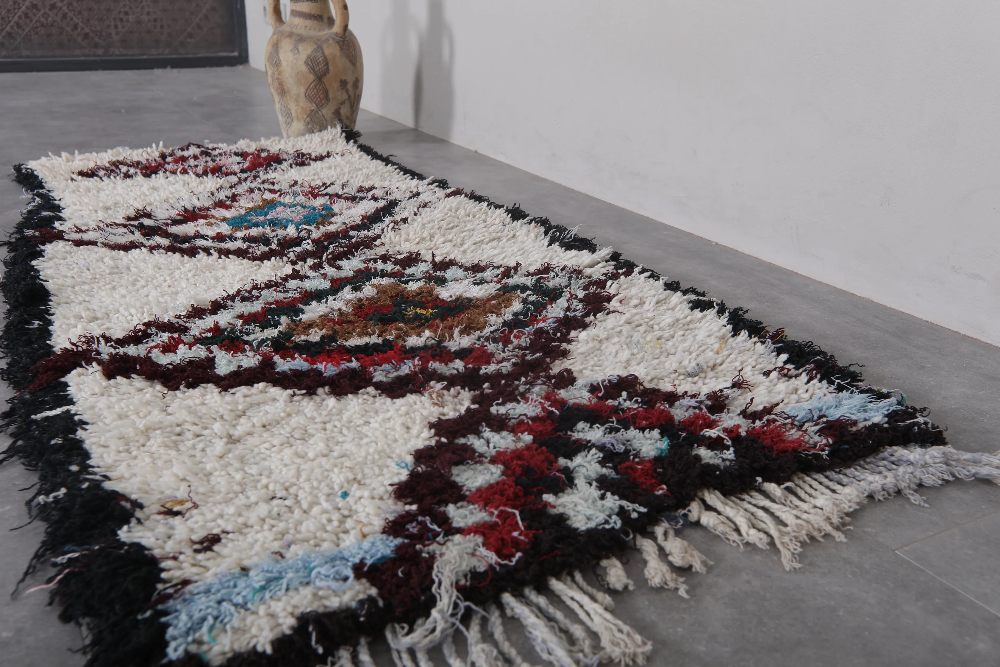 Moroccan hallway Runner Rug 2.5 X 5.6 Feet