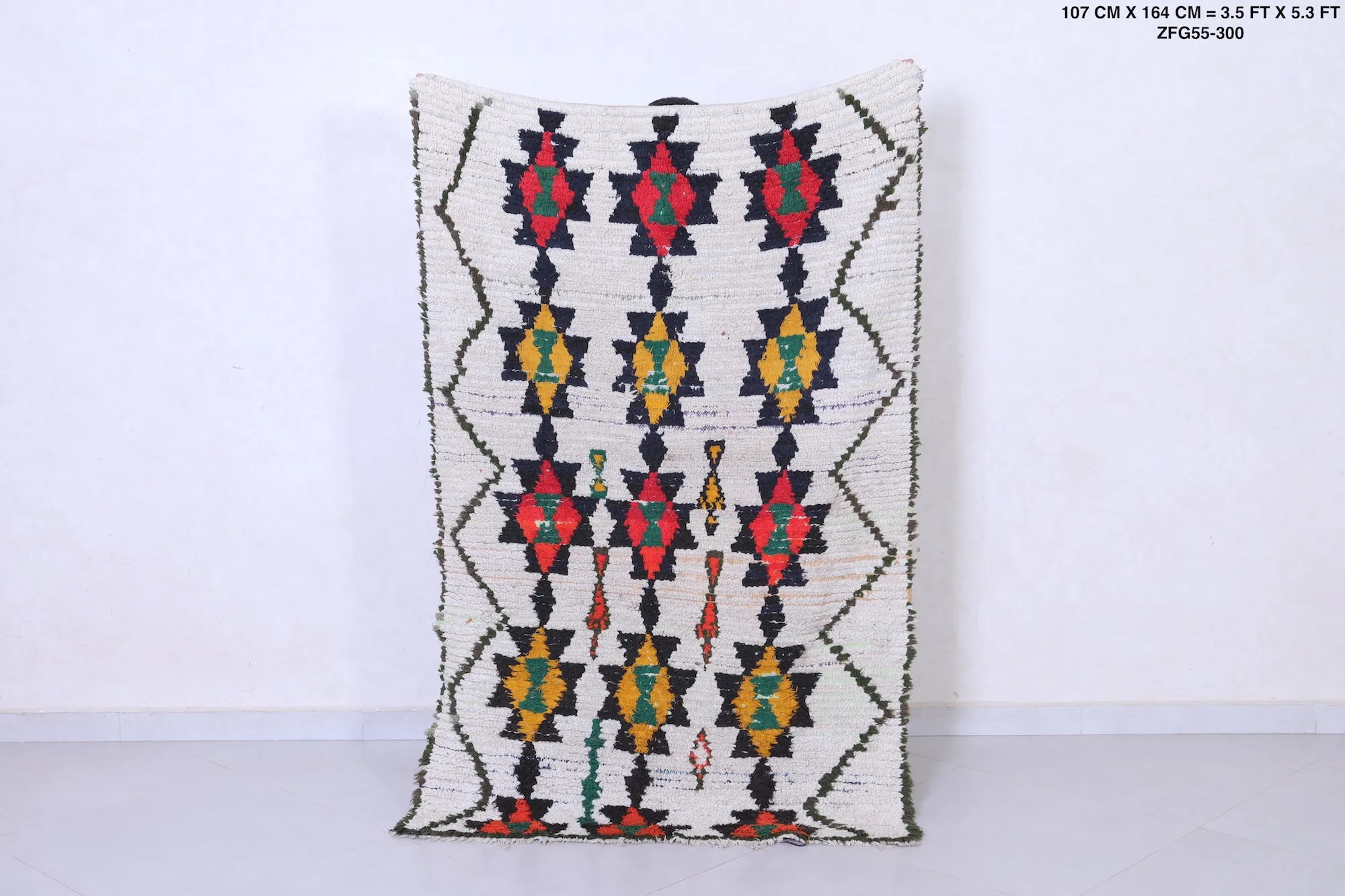 Moroccan Handmade Rug – Geometric Star Patterns 3.5 x 5.3 FT