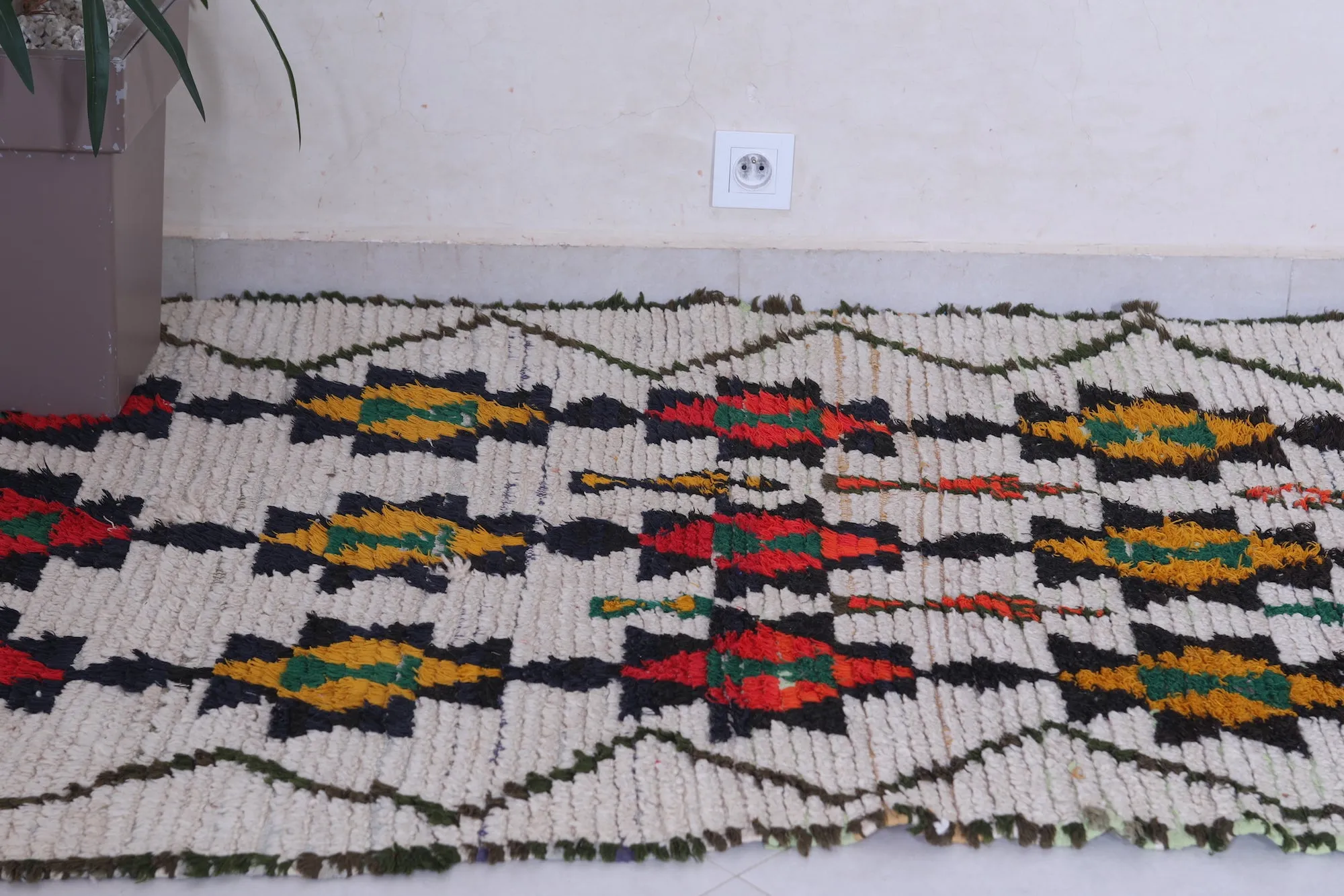 Moroccan Handmade Rug – Geometric Star Patterns 3.5 x 5.3 FT