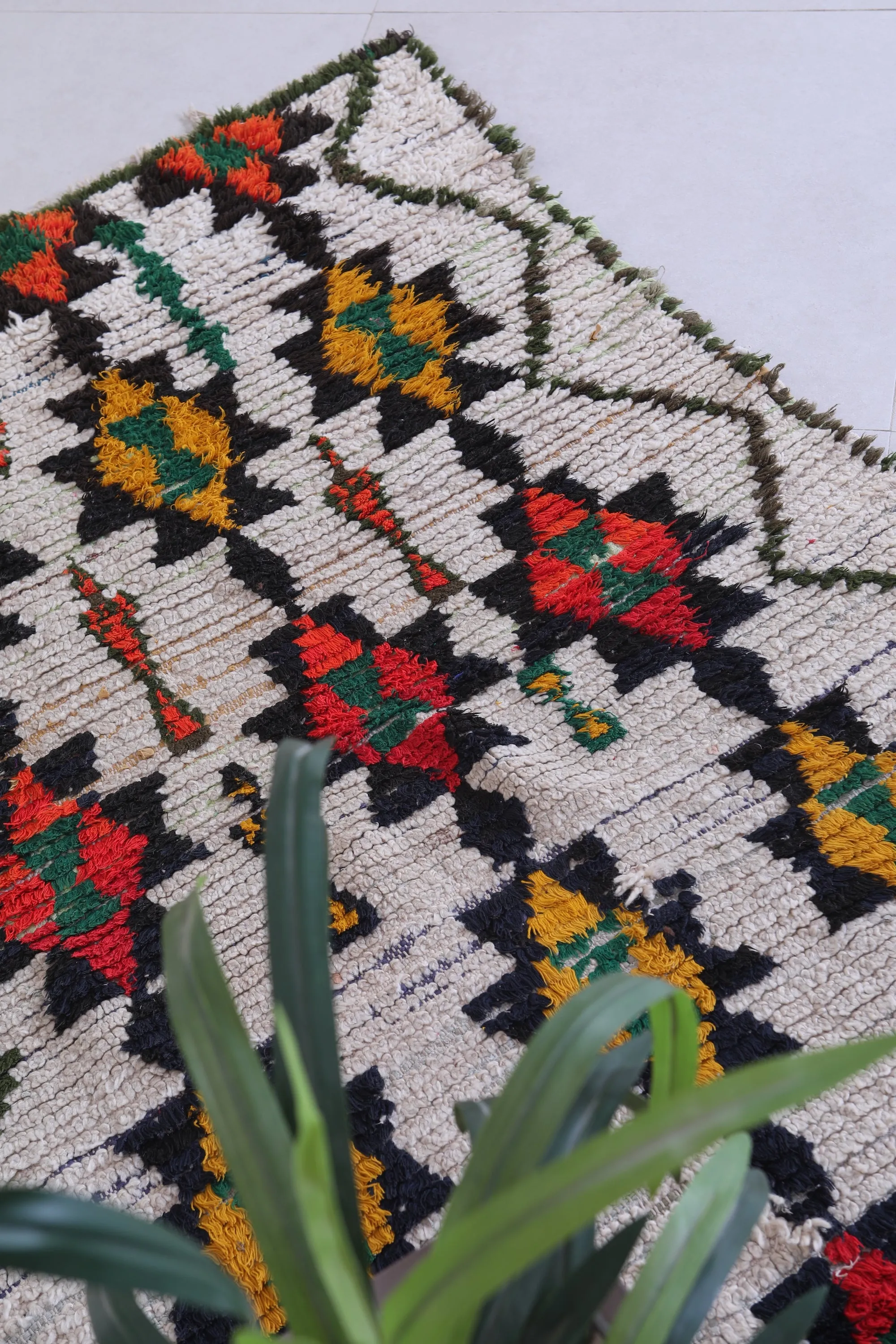 Moroccan Handmade Rug – Geometric Star Patterns 3.5 x 5.3 FT