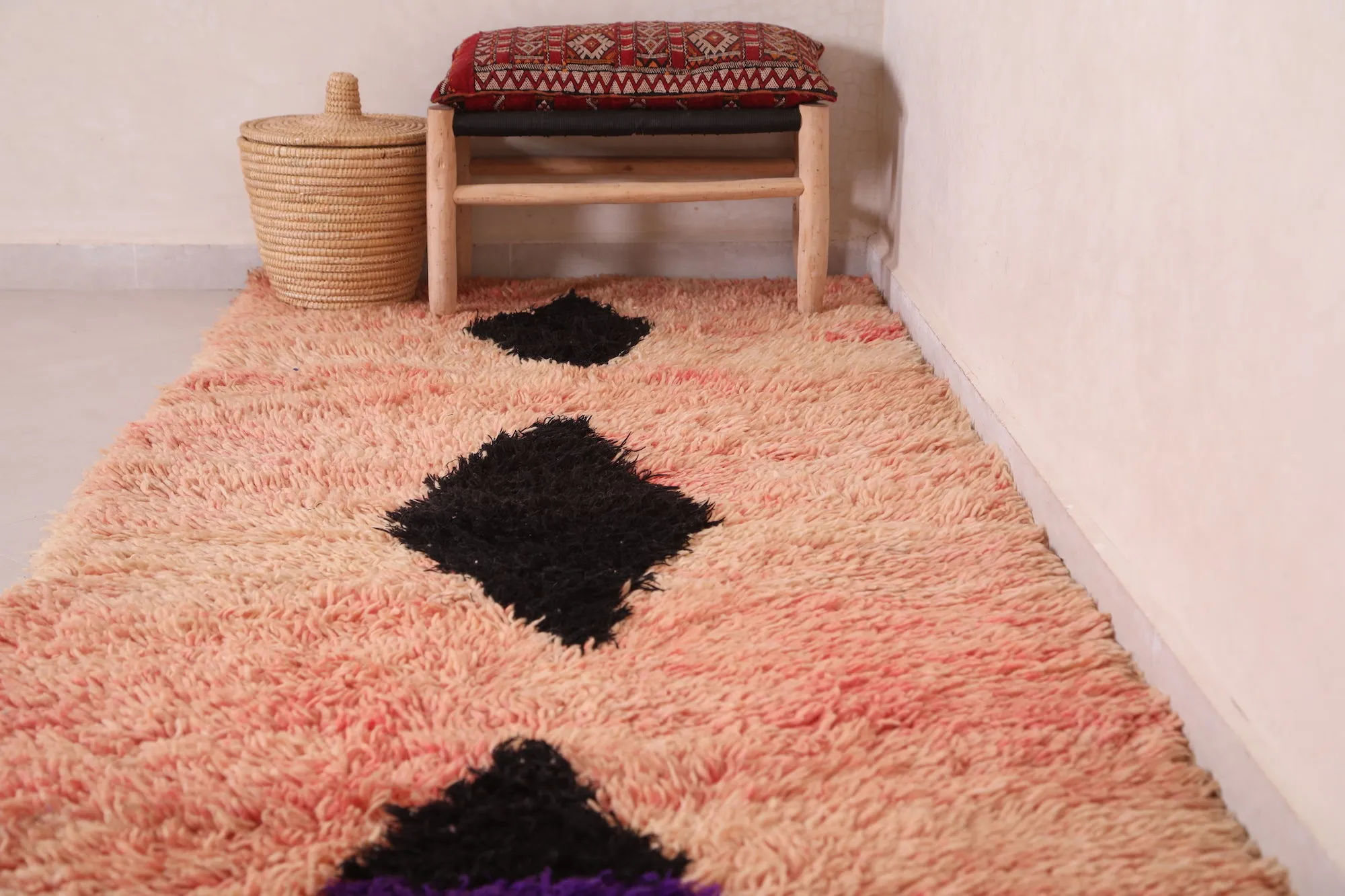 Moroccan Runner Rug 3.2 x 9 FT - Pink & Black Diamond Design