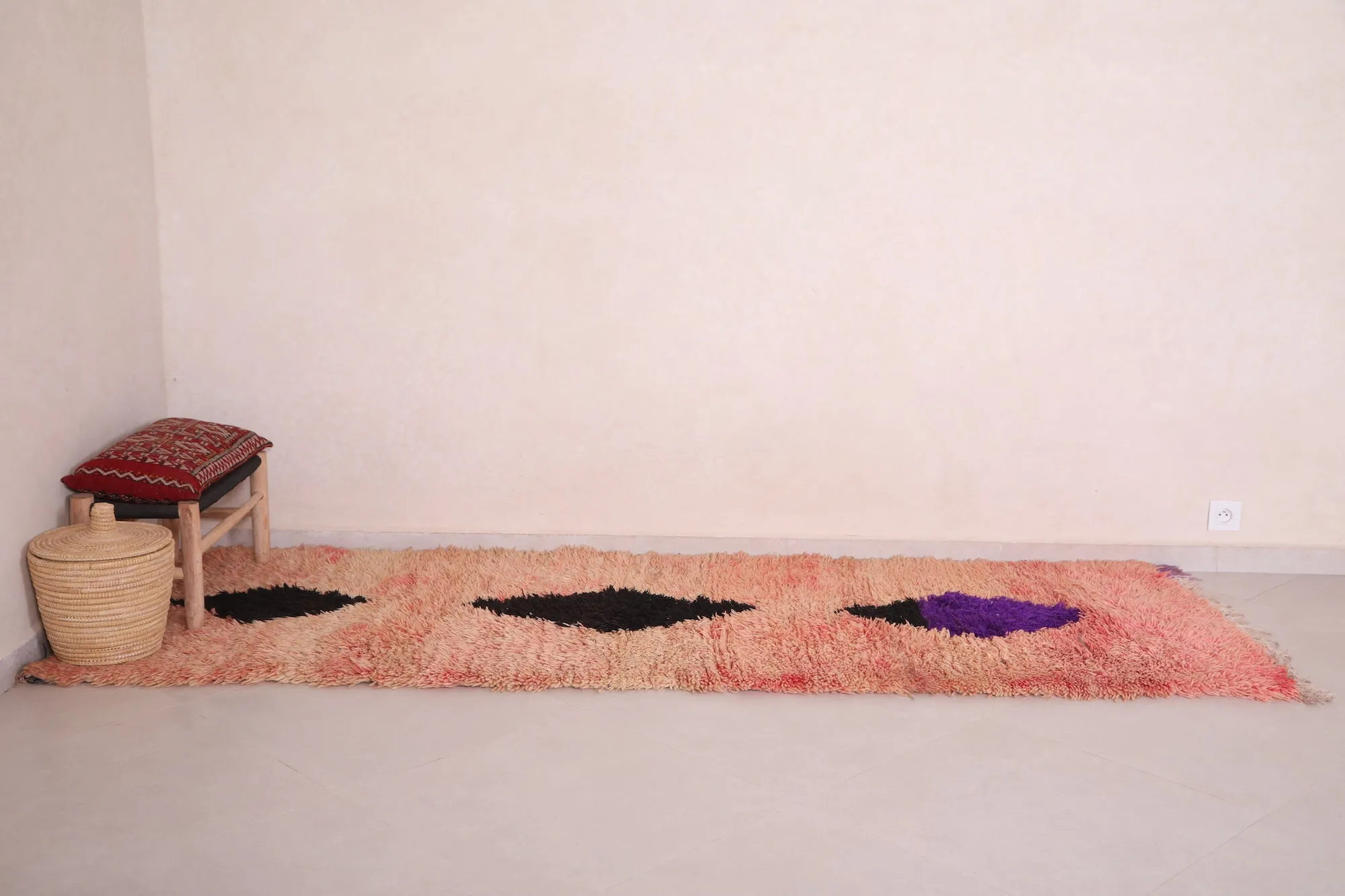 Moroccan Runner Rug 3.2 x 9 FT - Pink & Black Diamond Design