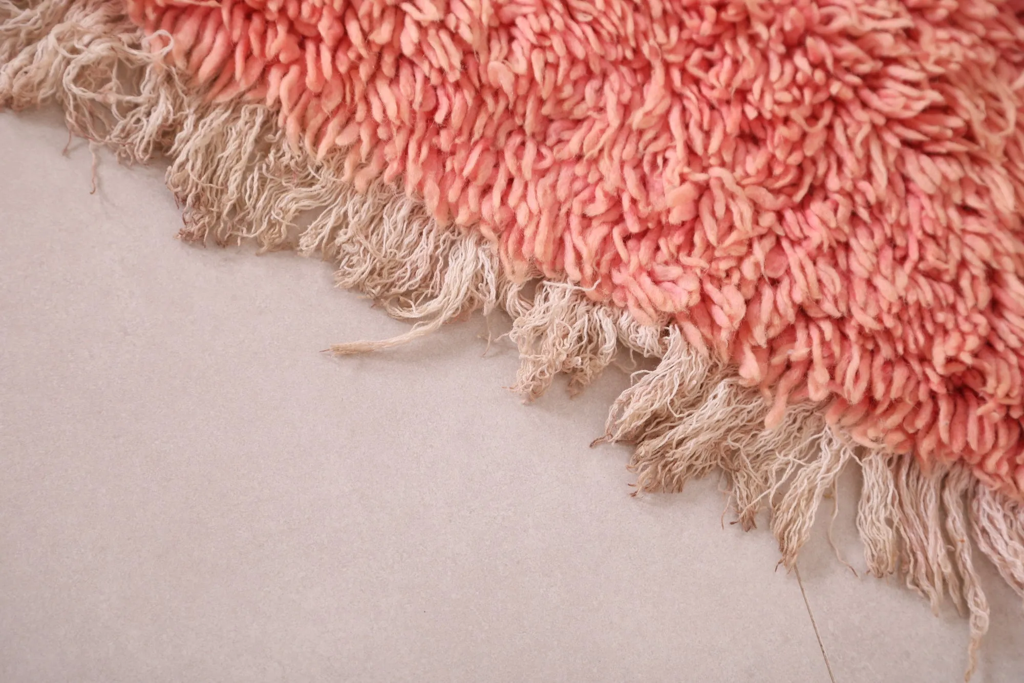 Moroccan Runner Rug 3.2 x 9 FT - Pink & Black Diamond Design
