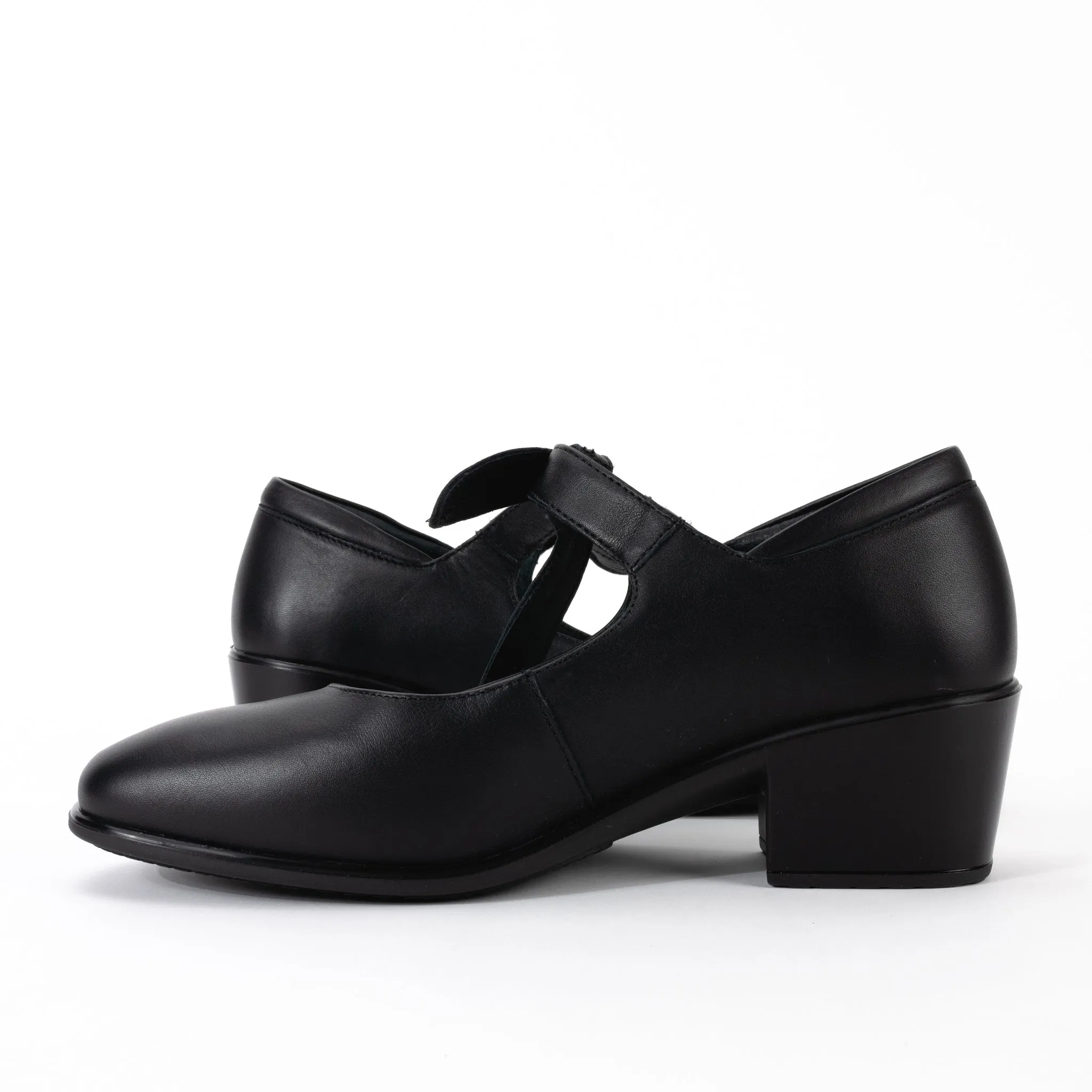 NOBILITY - BLACK - LEATHER