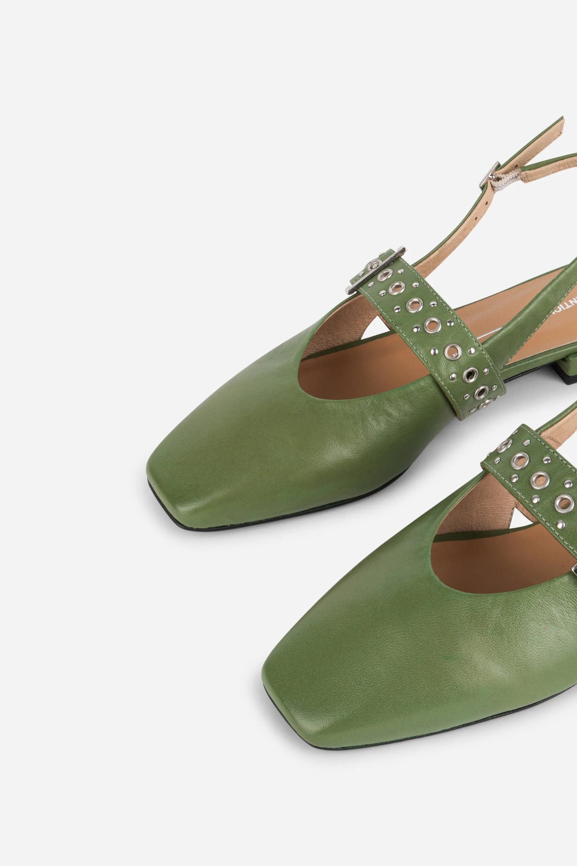 PEARL SLINGBACK NATURAL SOLE BALLET FLAT