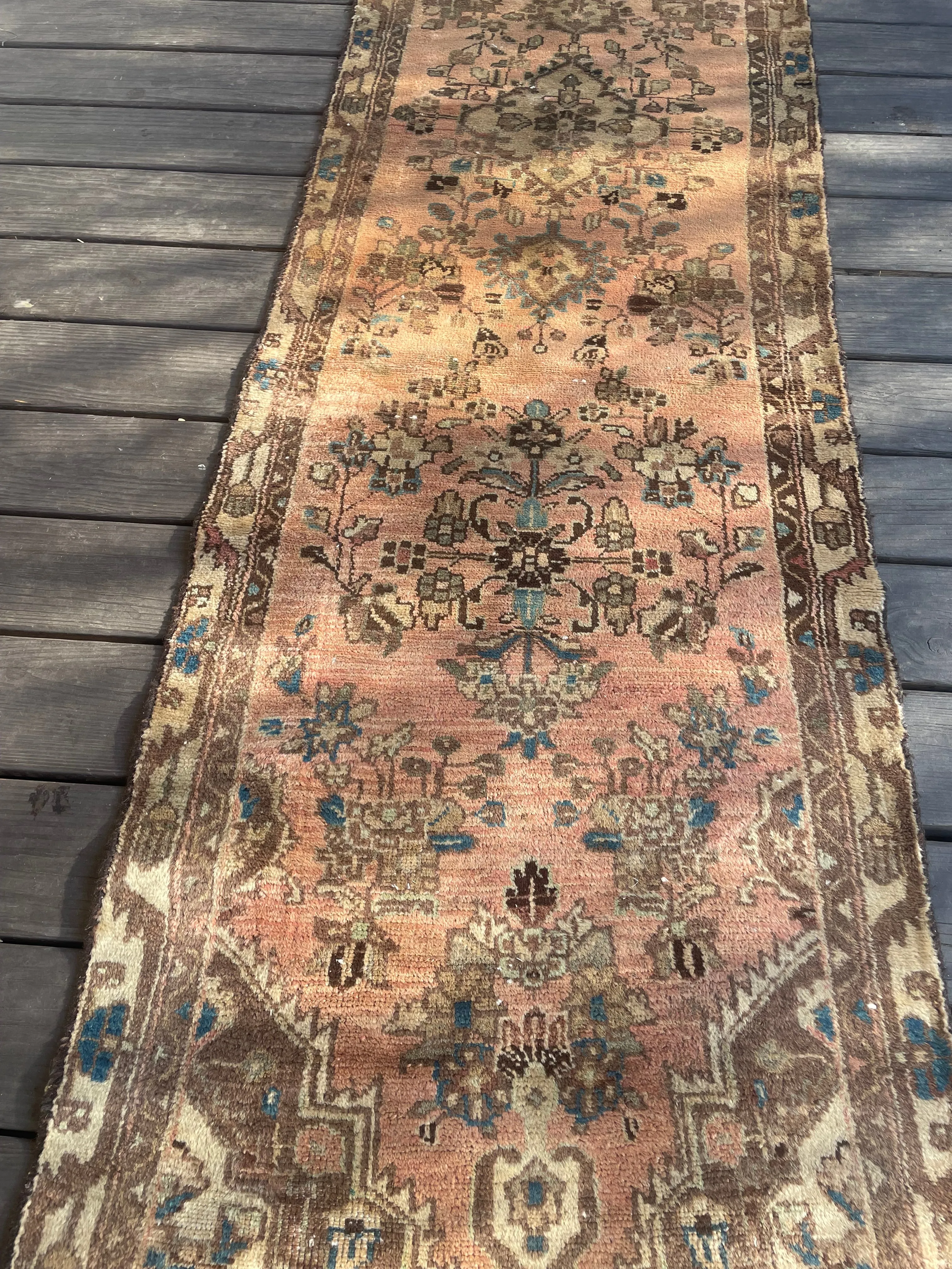 Rose 2’2x9’2