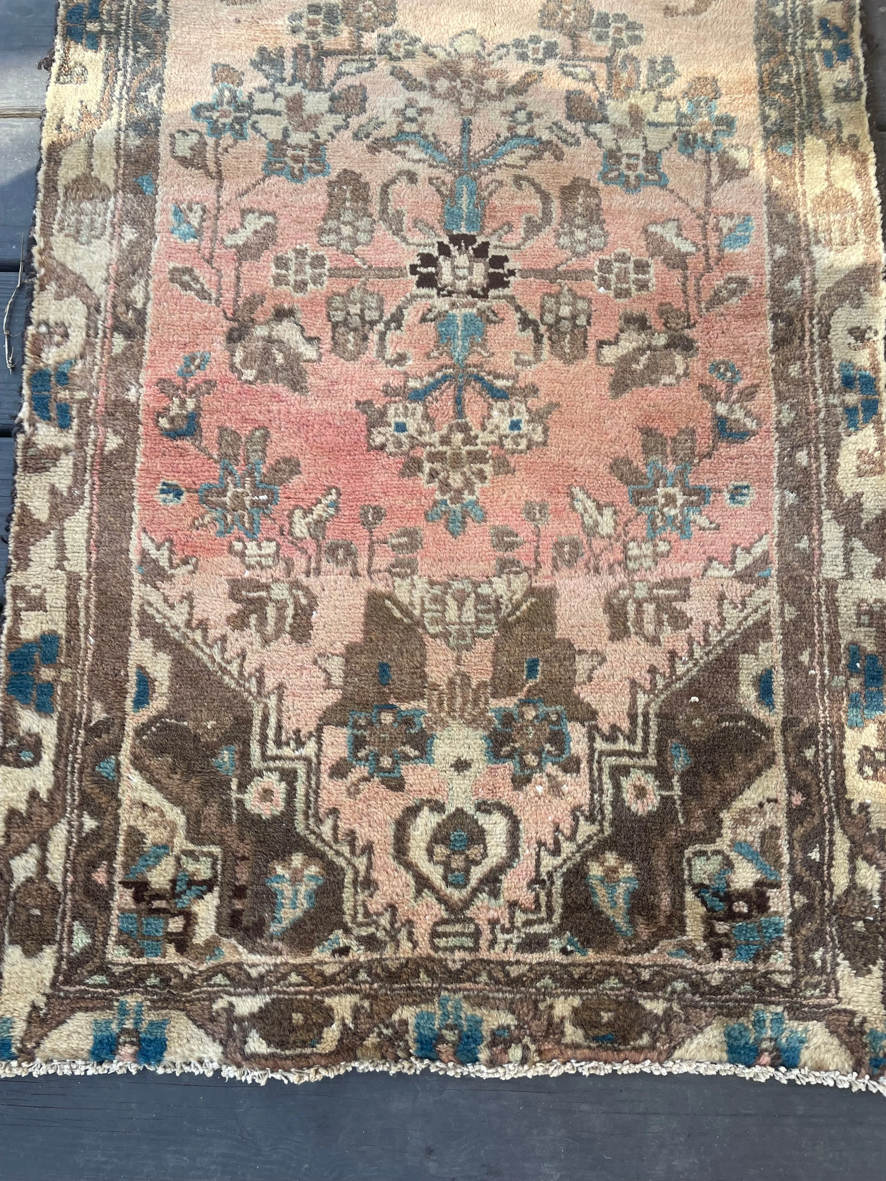 Rose 2’2x9’2