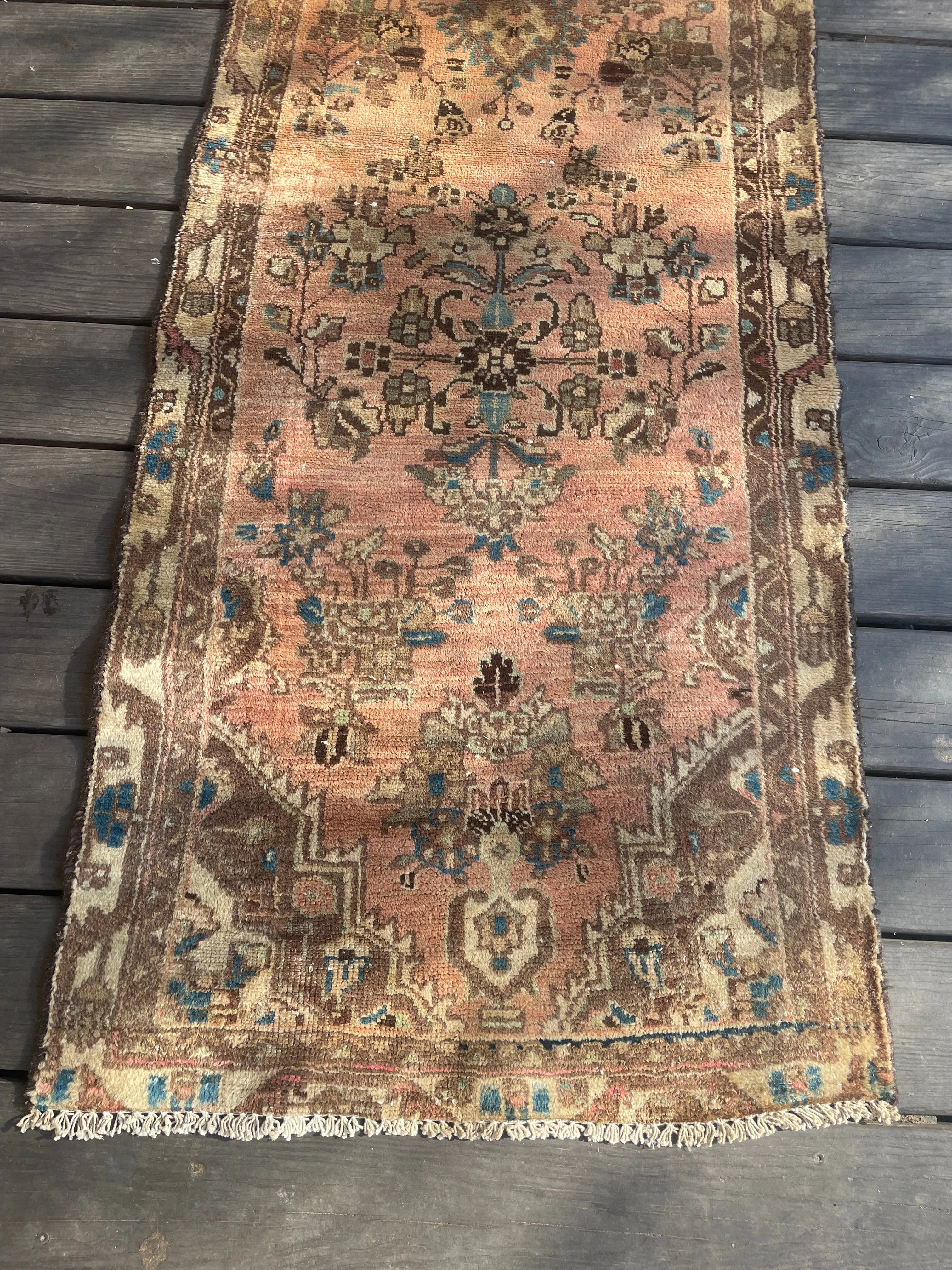 Rose 2’2x9’2