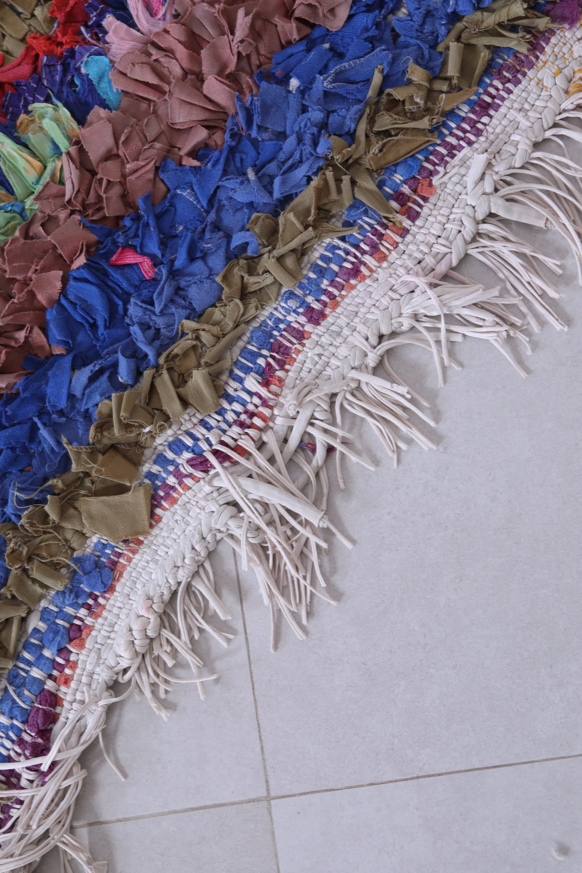 Shaggy Moroccan Boucherouite Rug – Handmade, 3 x 6.7 FT