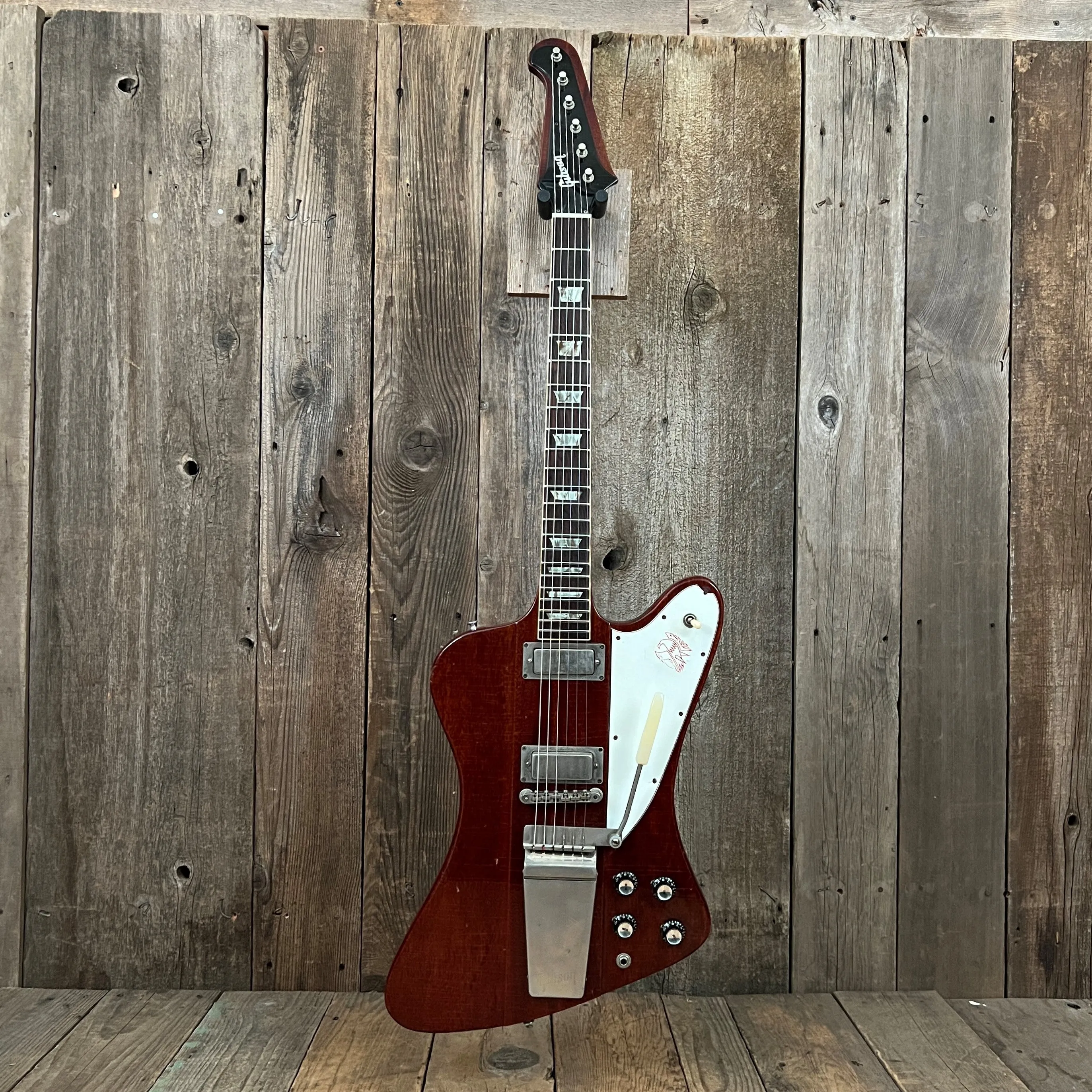 SOLD - Gibson V Firebird 1965 Cherry Red
