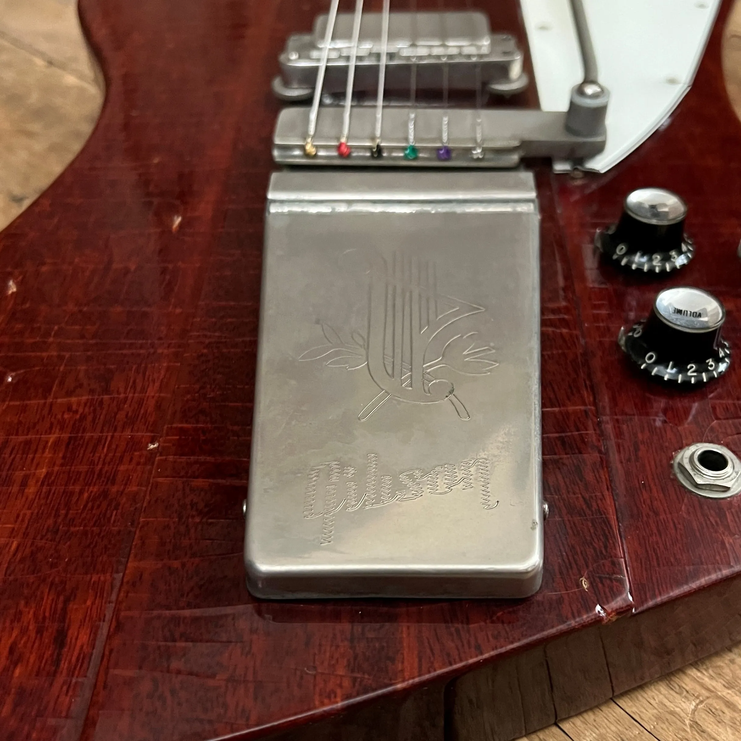 SOLD - Gibson V Firebird 1965 Cherry Red