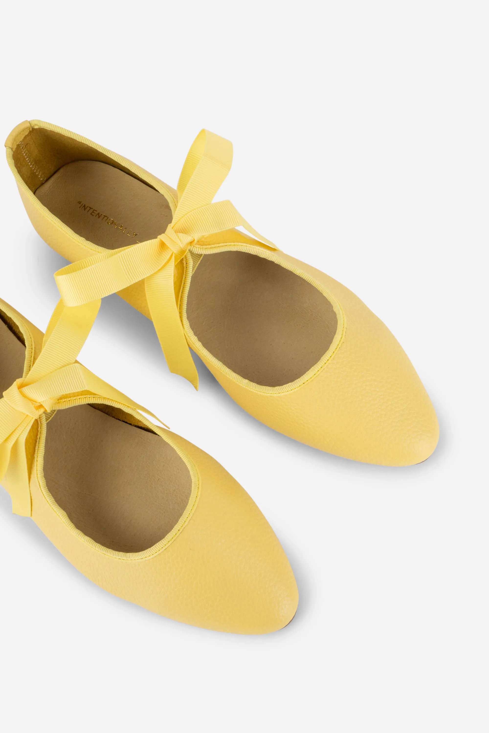 VALLEY BLACK SOLE BALLET FLAT