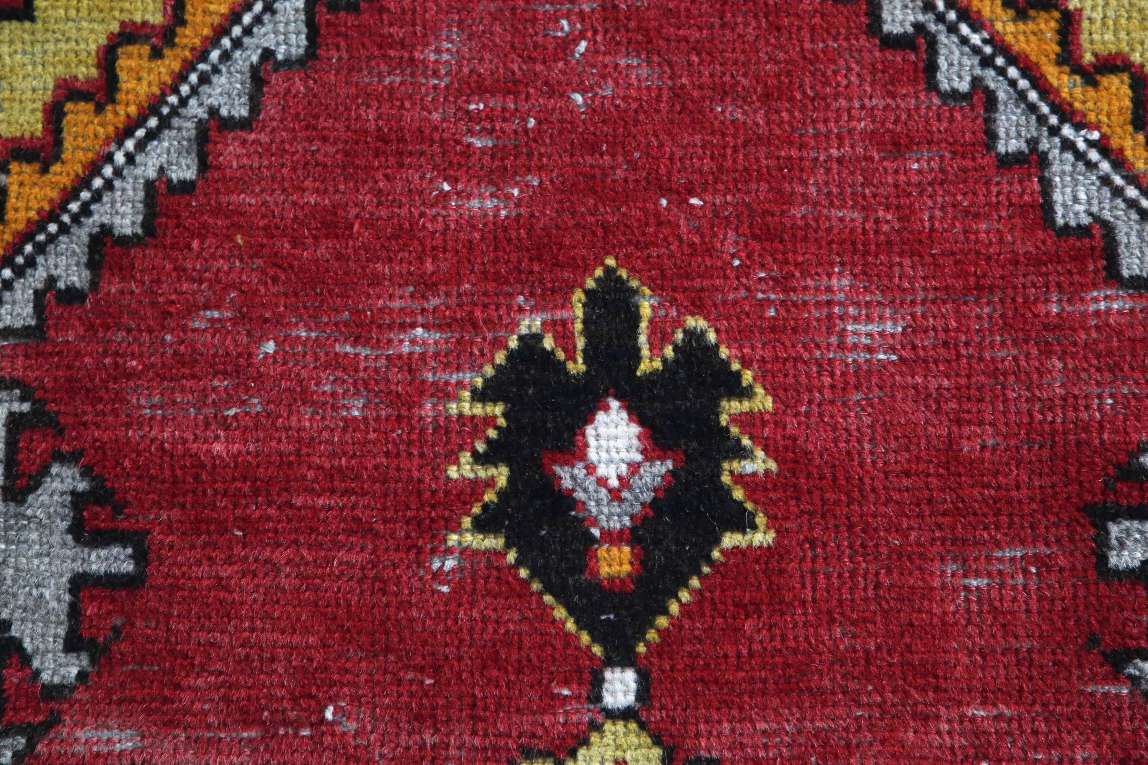 Vintage Anatolian Rug 2.7ftx6.2ft