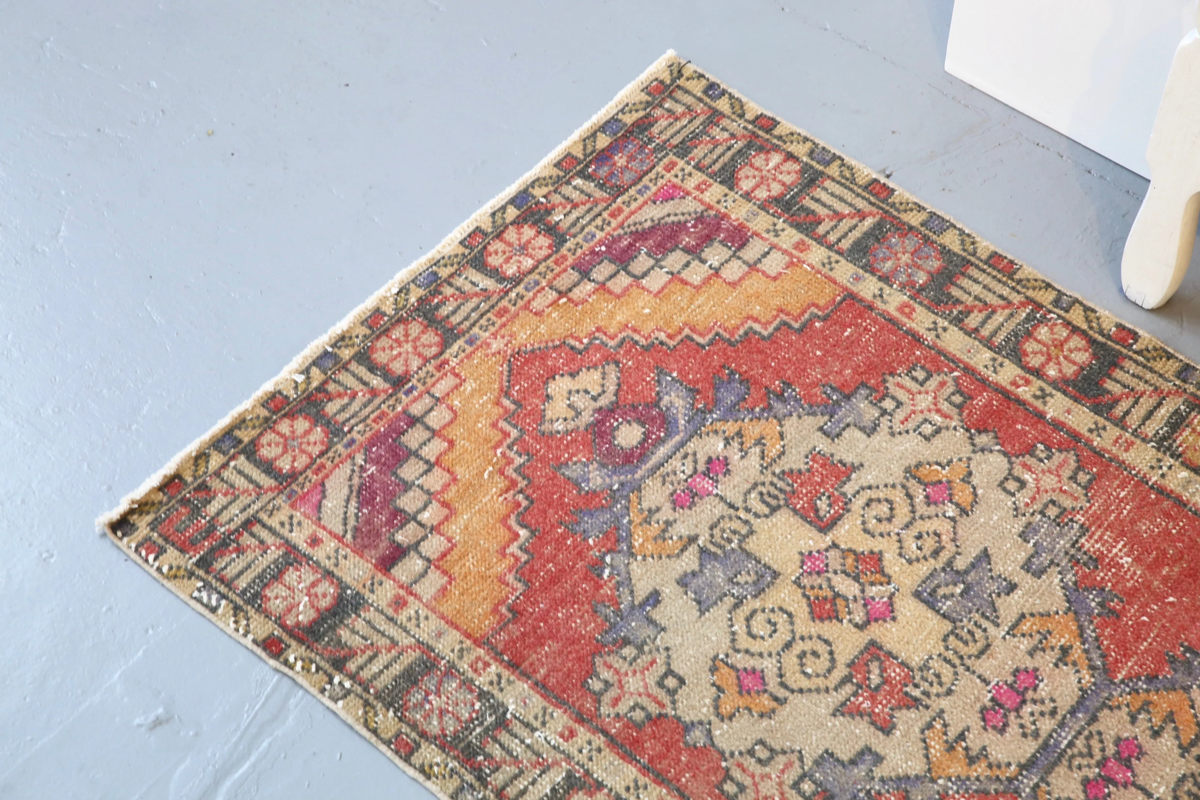 Vintage Anatolian Runner Rug 3ftx9.4ft