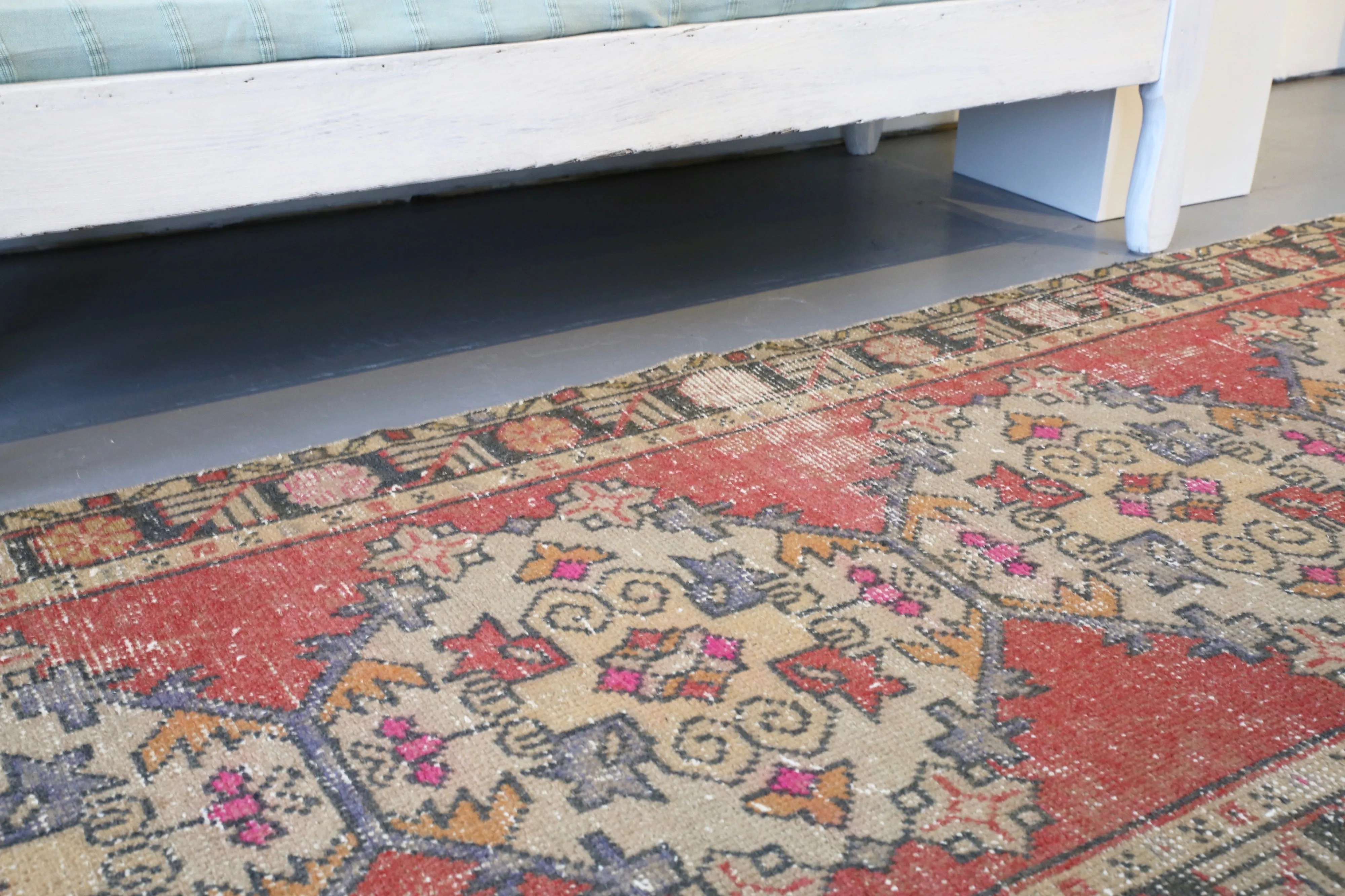 Vintage Anatolian Runner Rug 3ftx9.4ft