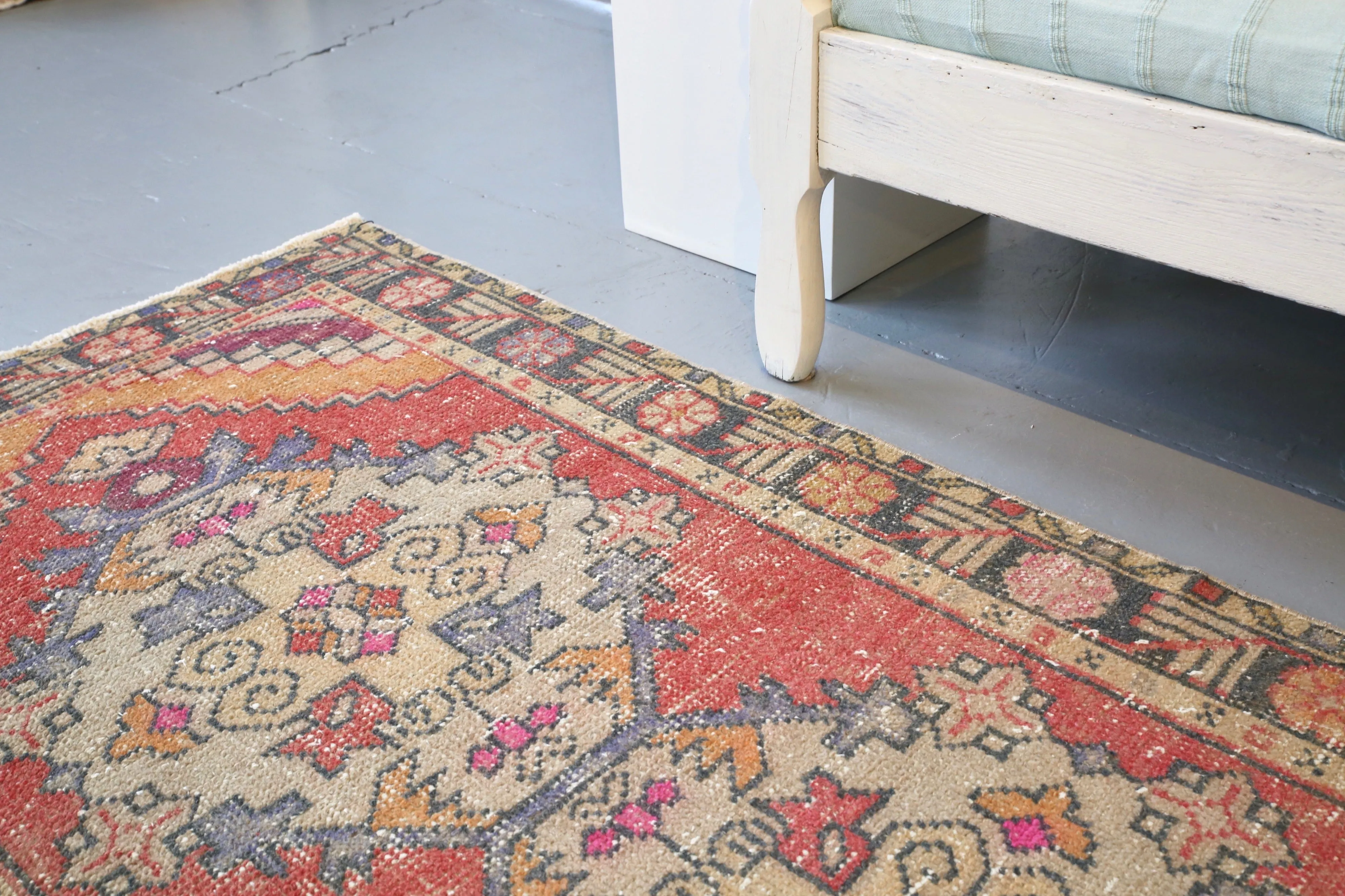 Vintage Anatolian Runner Rug 3ftx9.4ft