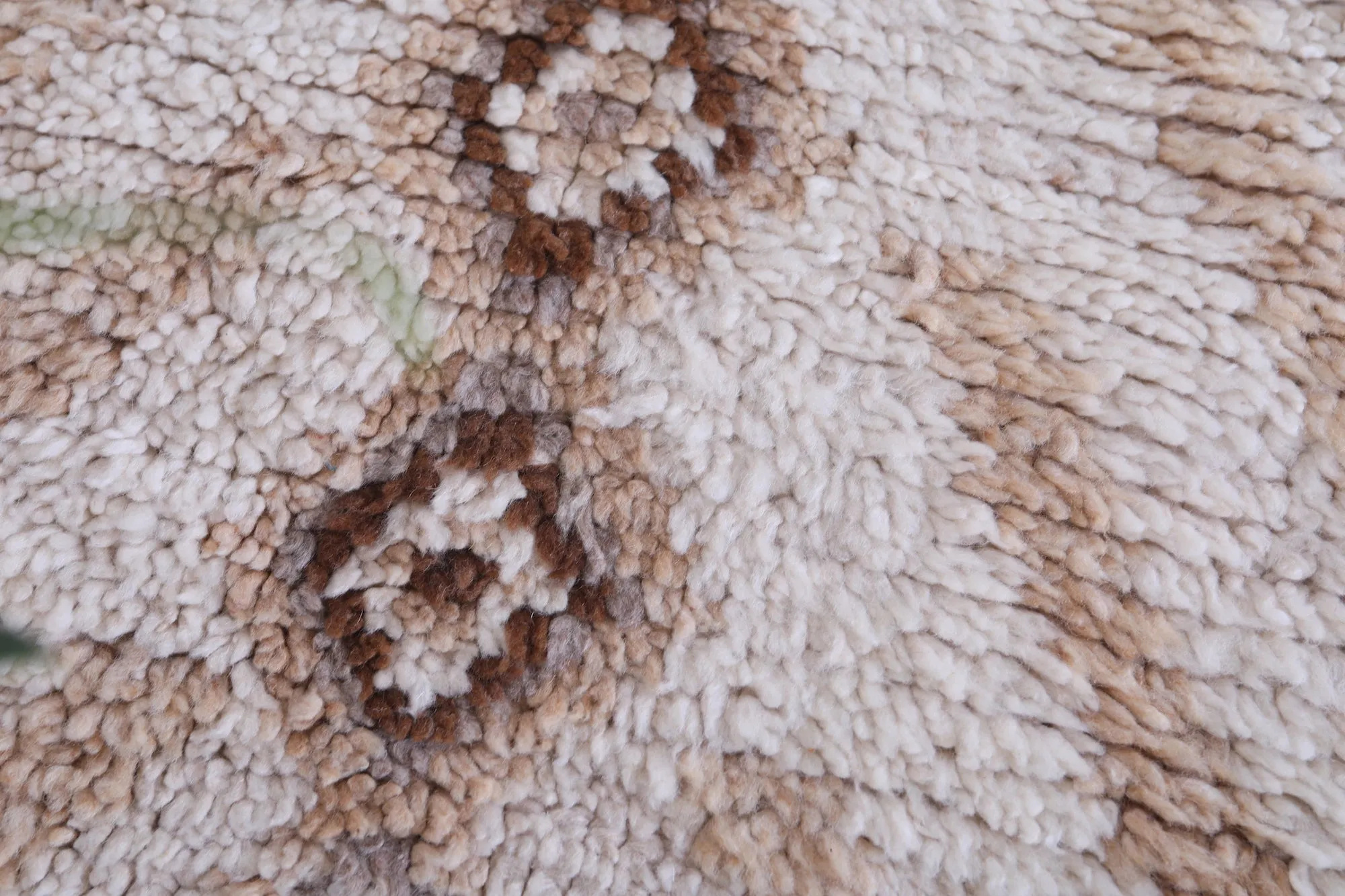 Vintage Hallway Rug Runner – Handwoven Moroccan Wool (2.3 x 5.4 ft)