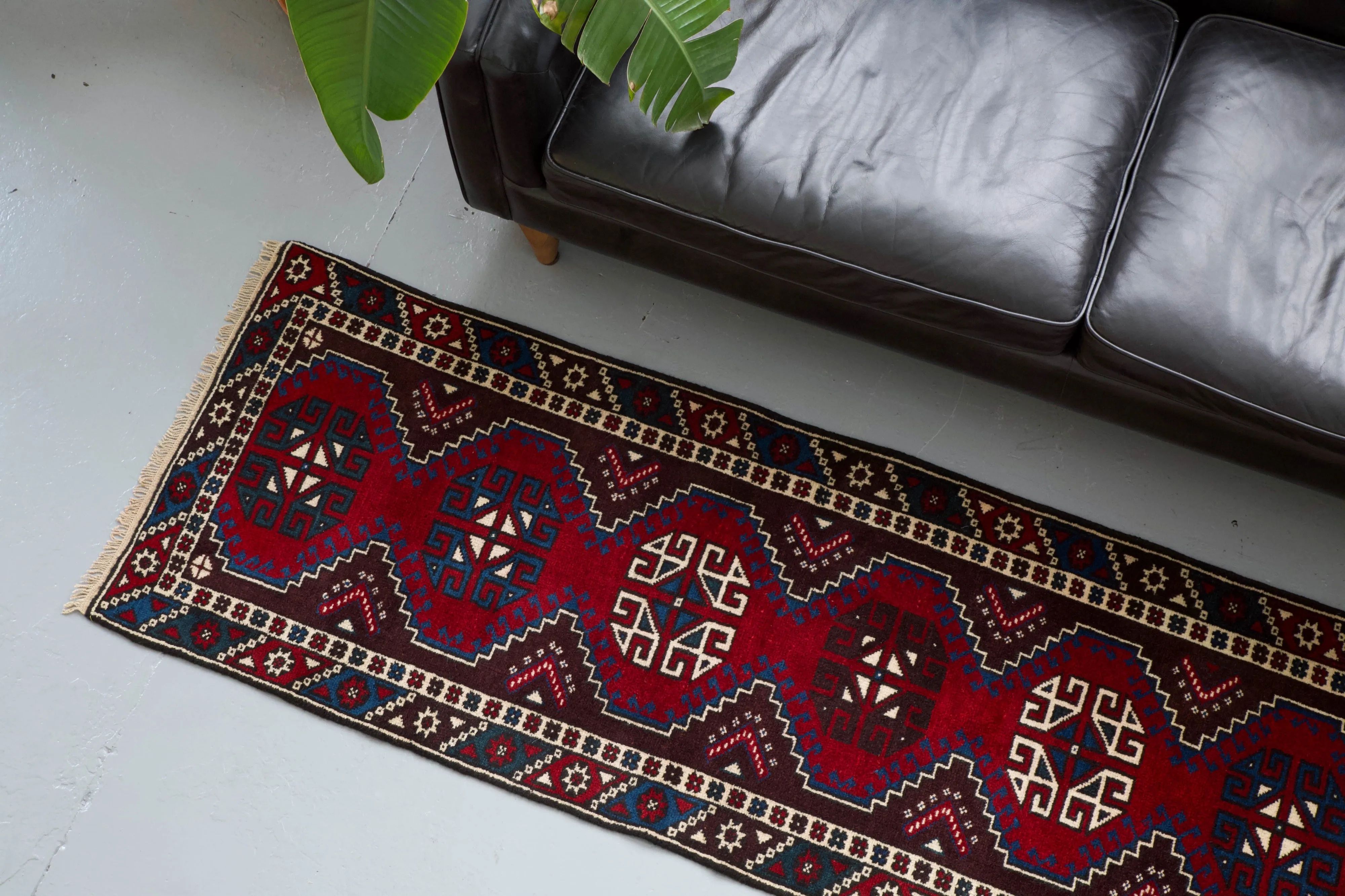 Vintage Turkish Dosemealti Runner Rug 2'6"x9'2"